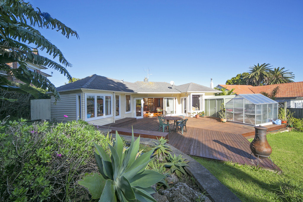 Residential  Mixed Housing Suburban Zone
