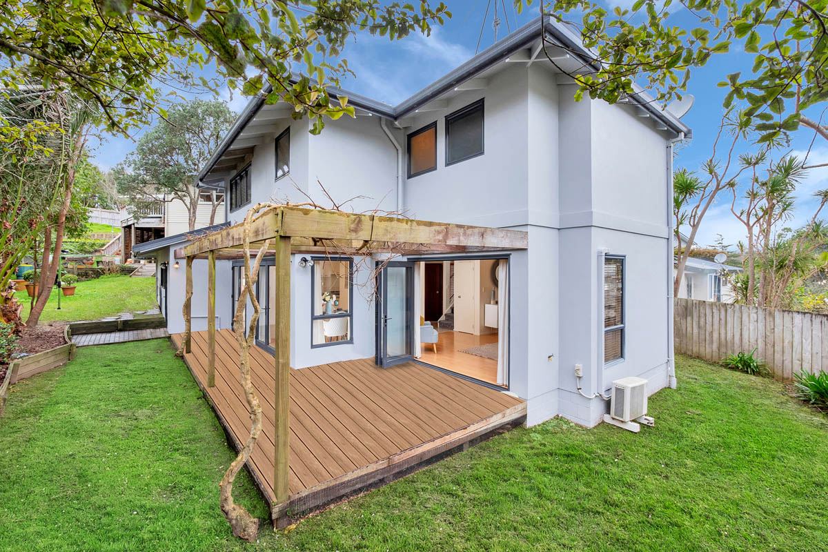 2/12 Philip Place, Hillcrest, North Shore City, 3 Kuwarto, 0 Banyo