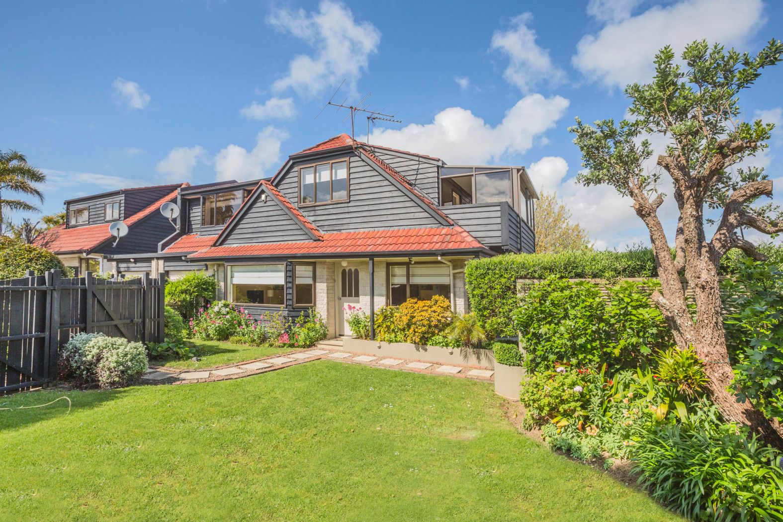 2/9 Ursula Place, Half Moon Bay, Manukau City, 3 Bedrooms, 0 Bathrooms