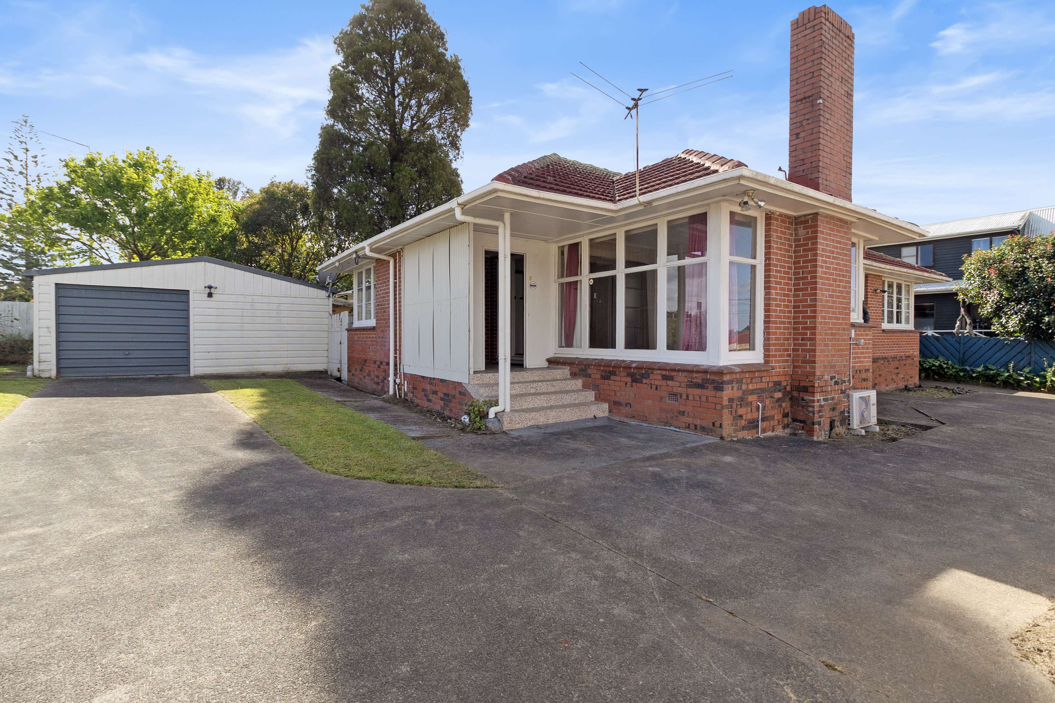 167 Te Atatu Road, Te Atatu South, Waitakere City, 3 침실, 1 욕실, House
