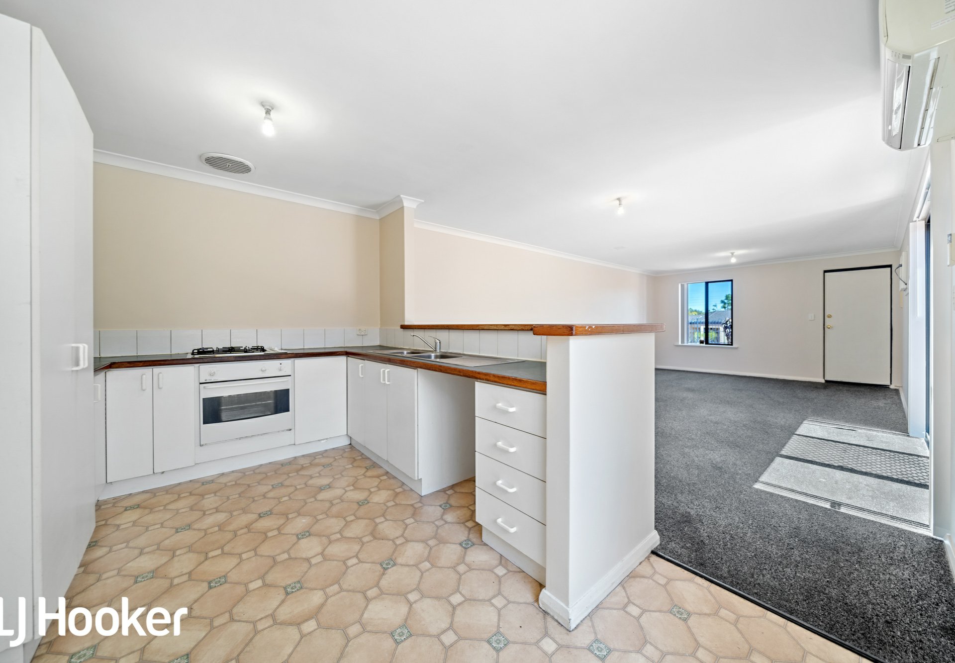 UNIT 5 14 STEPHEN ST, Queens Park, South East Perth, 0 phòng ngủ, 0 phòng tắm, House