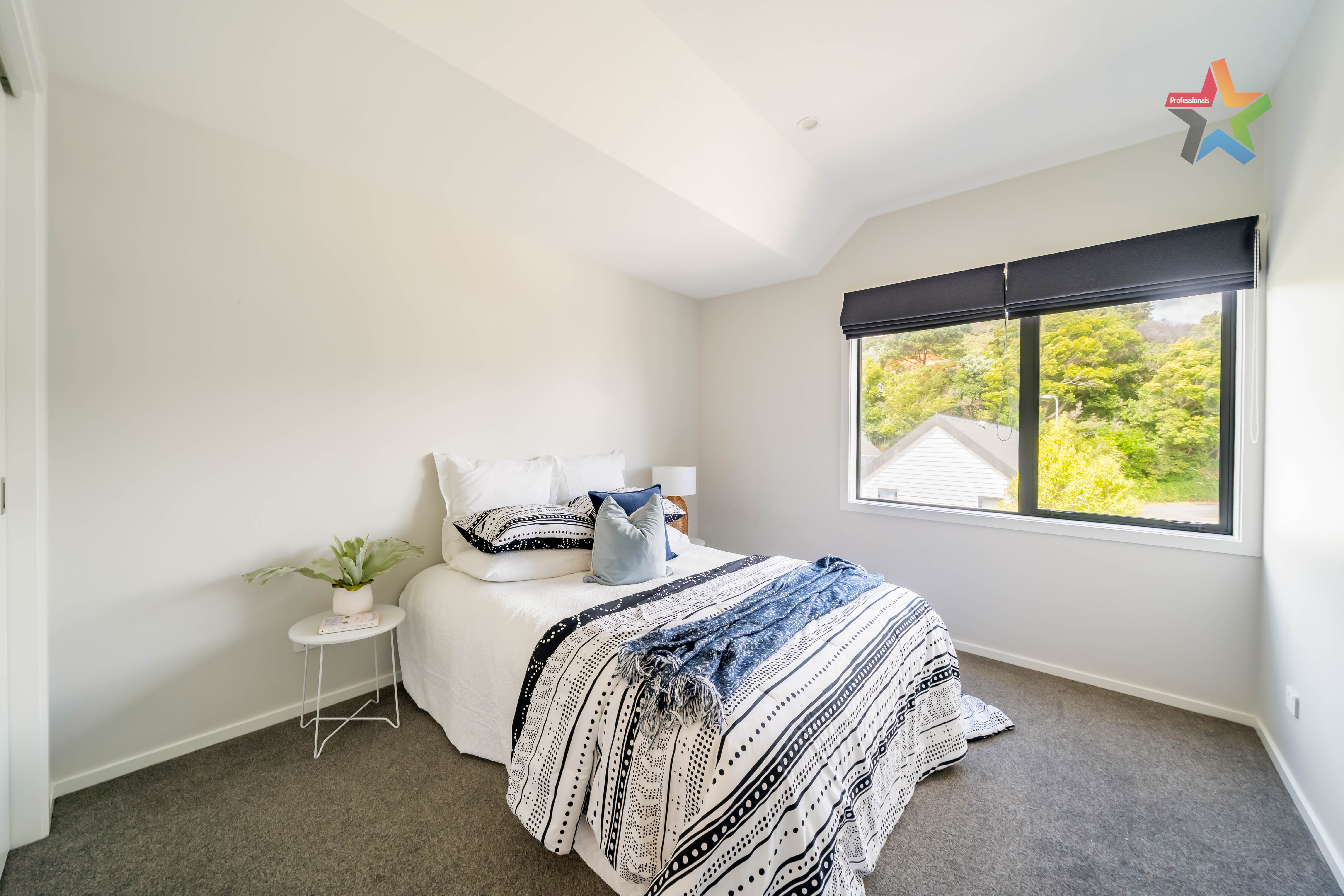17 Glen Evans Crescent, Fairfield, Lower Hutt, 3 Kuwarto, 2 Banyo, House