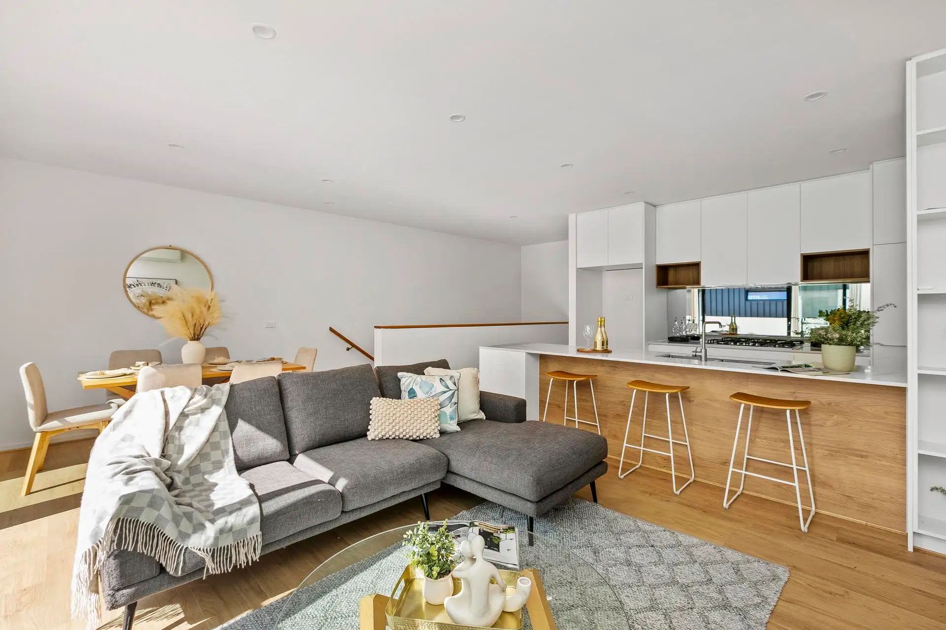 19A ROSALA AV, Altona North, South West Melbourne, 0 Kuwarto, 0 Banyo, Townhouse