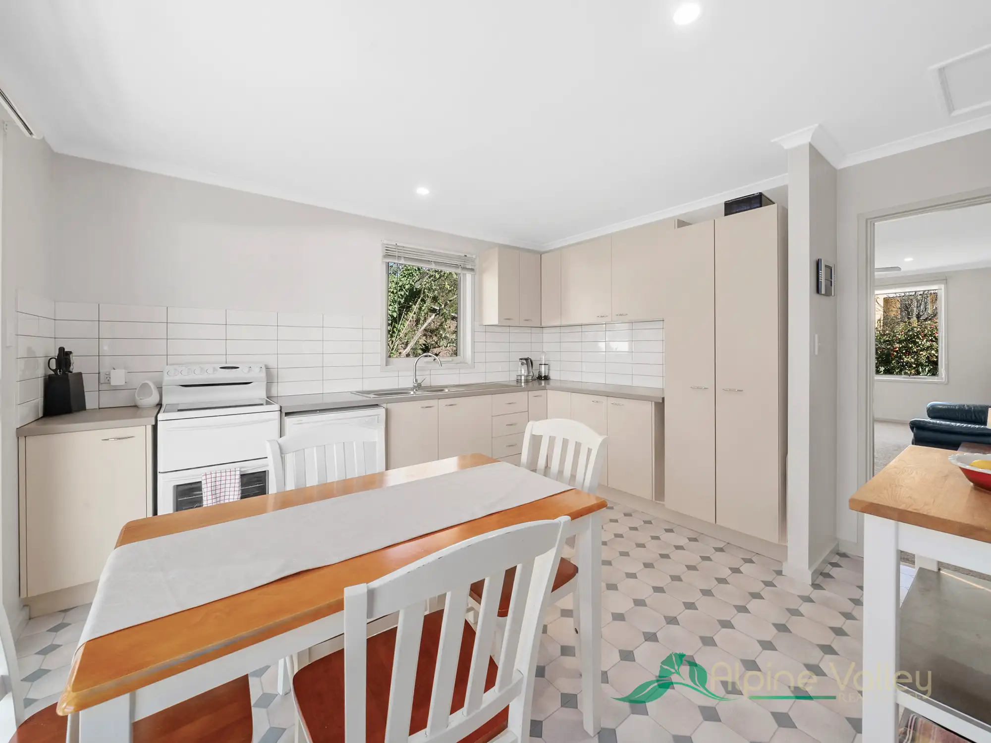 61 FREEBURGH AV, Mount Beauty, Wangaratta, 0房, 0浴, House