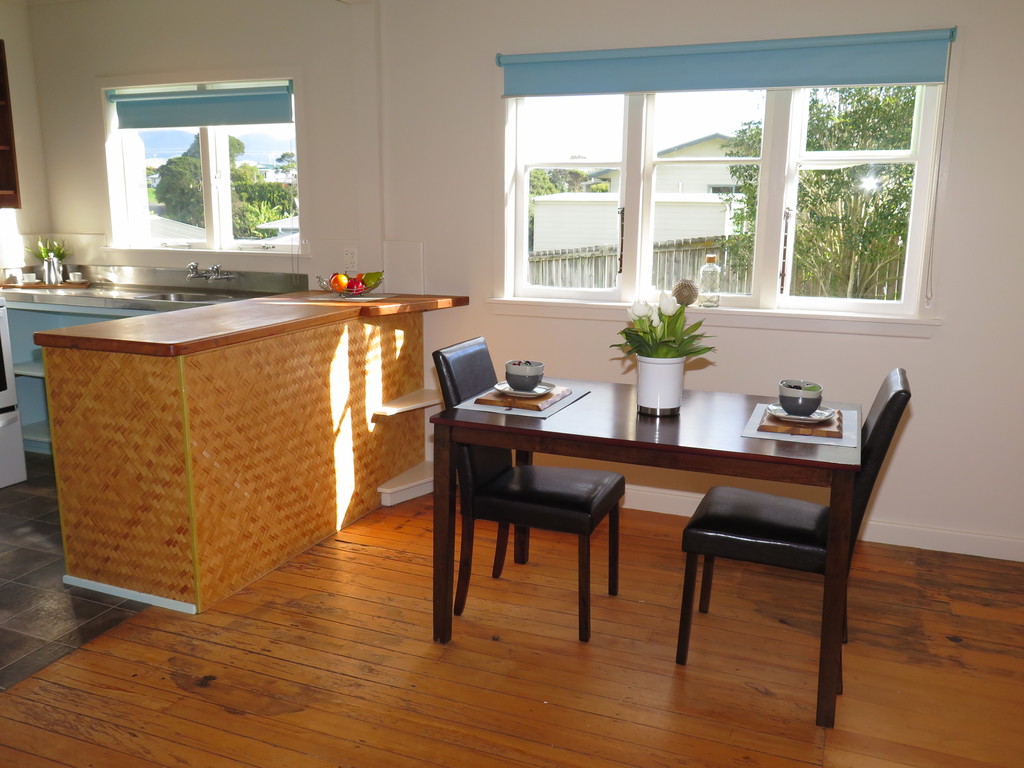 4 Primrose Street, Raglan, Waikato, 2 phòng ngủ, 1 phòng tắm, House