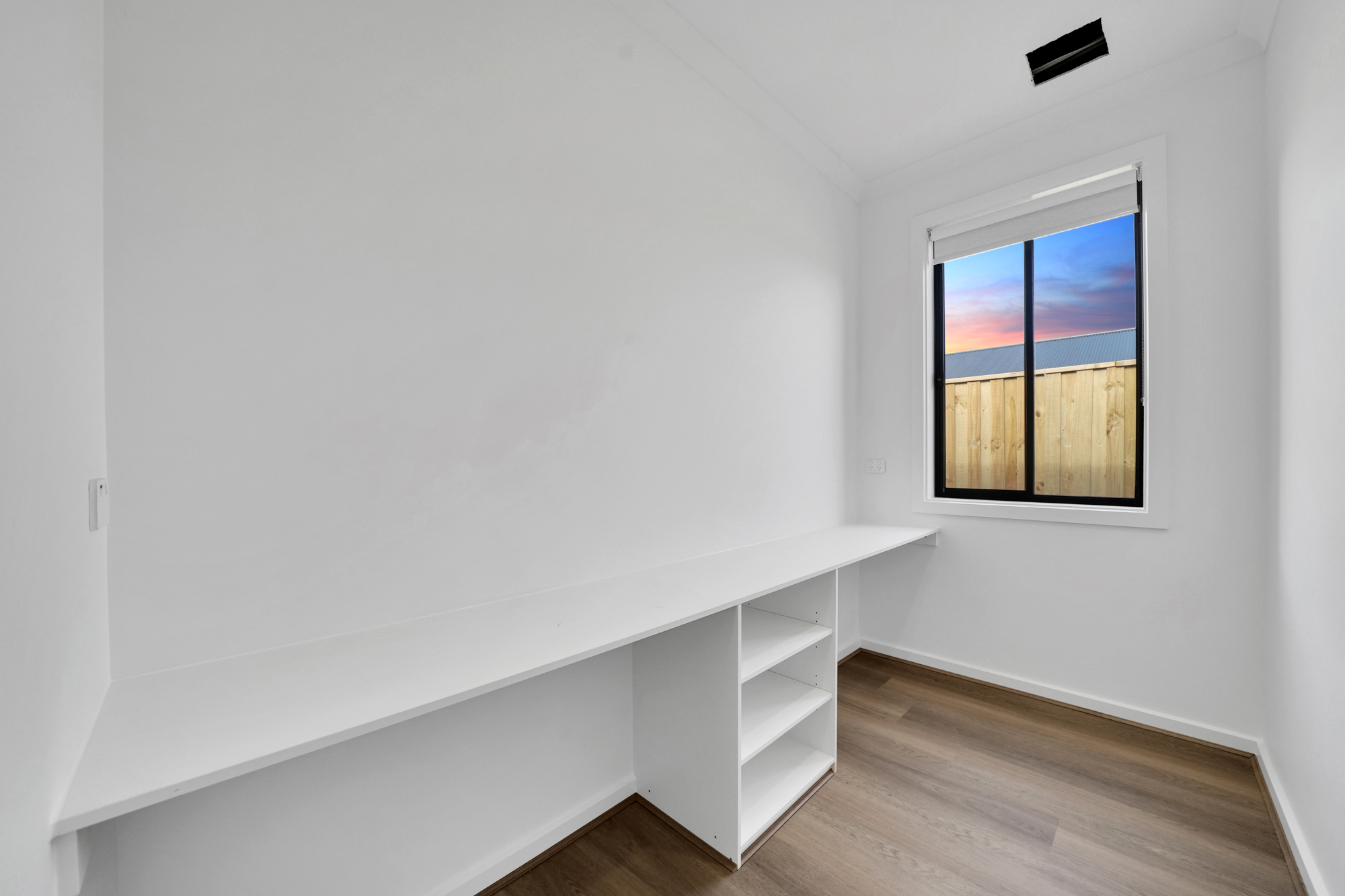 12 MISTLETOE DR, Strathtulloh, North West Melbourne, 0 habitaciones, 0 baños, House