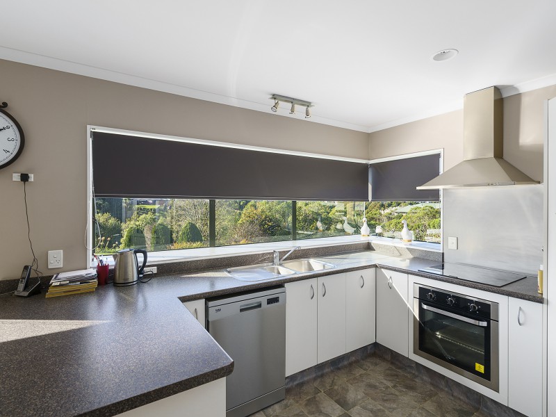 4 Jasmine Place, Fitzherbert, Palmerston North City, 3 chambres, 0 salles de bain