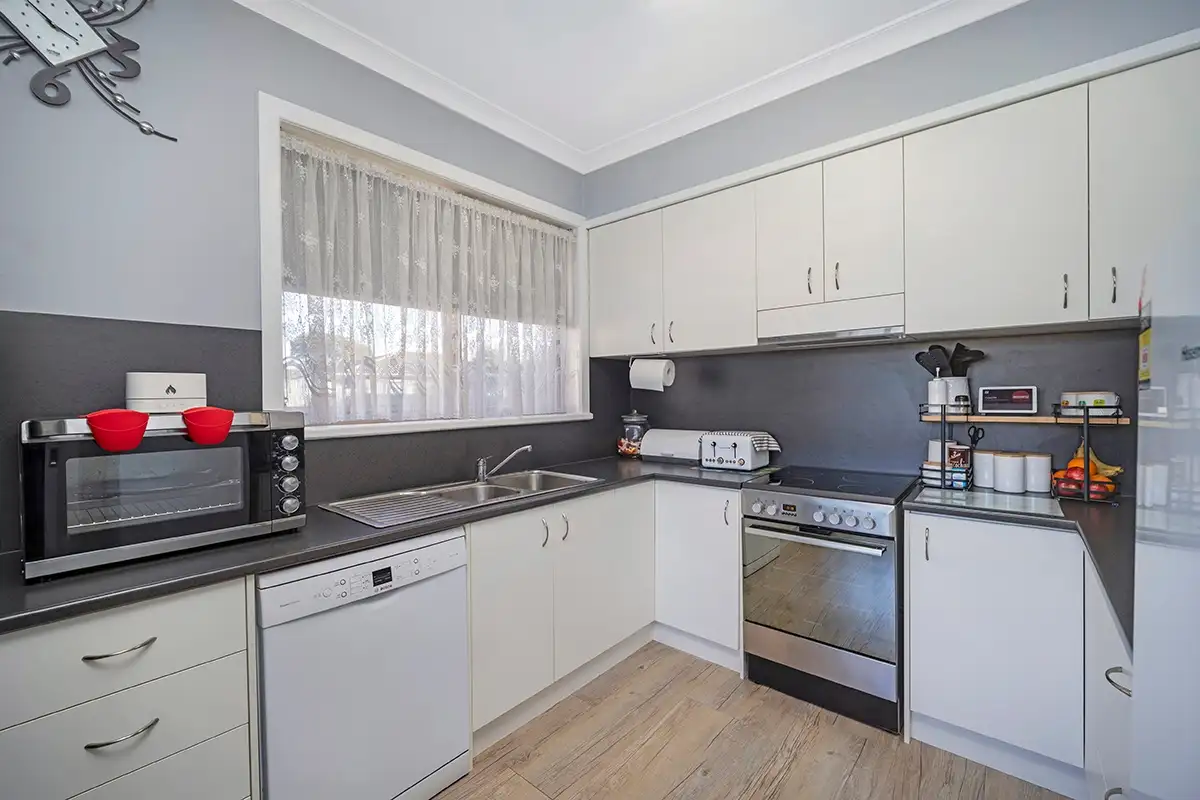 43 BEAMISH ST, WARRNAMBOOL VIC 3280, 0房, 0浴, House