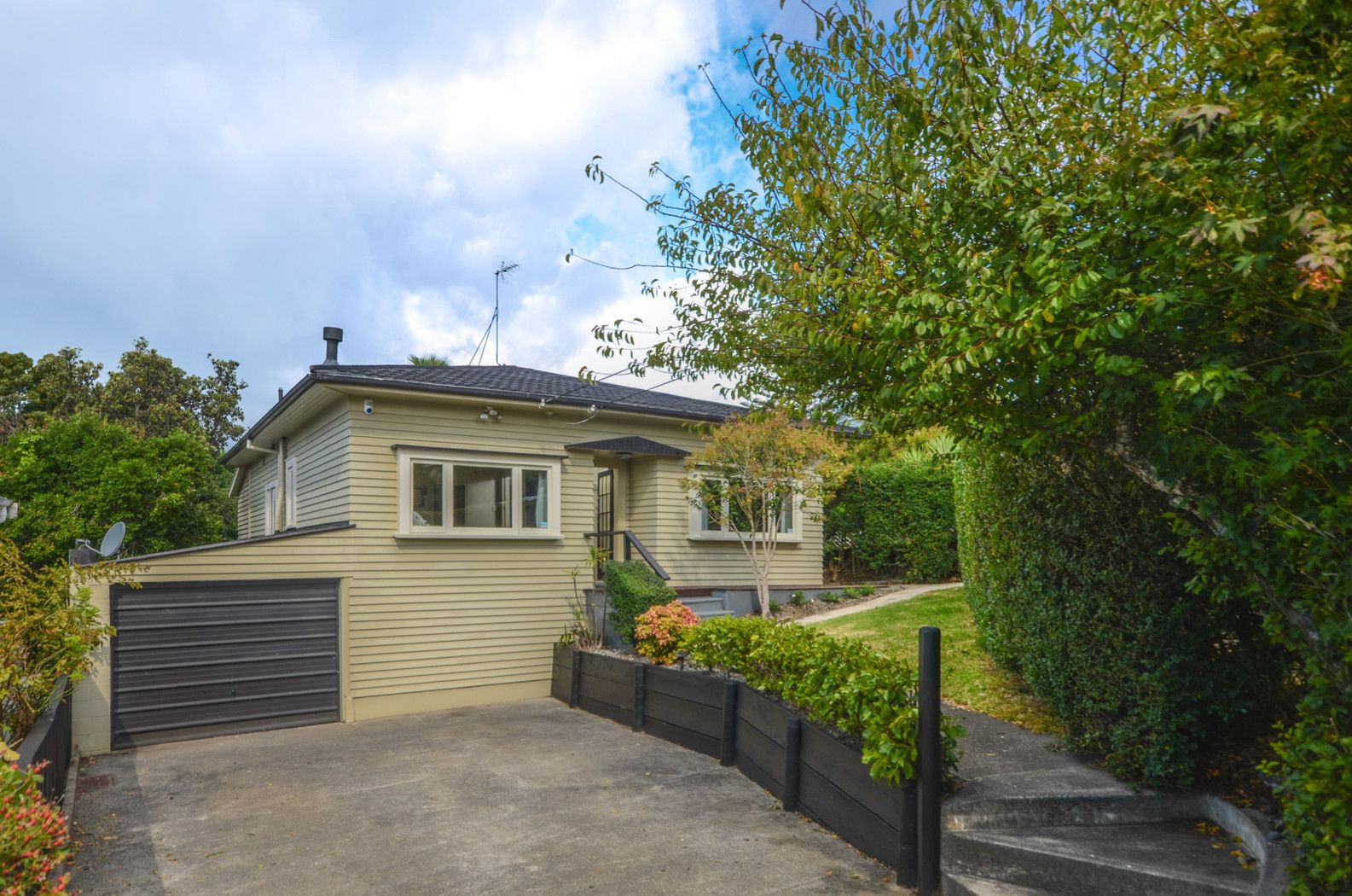 Residential  Mixed Housing Suburban Zone
