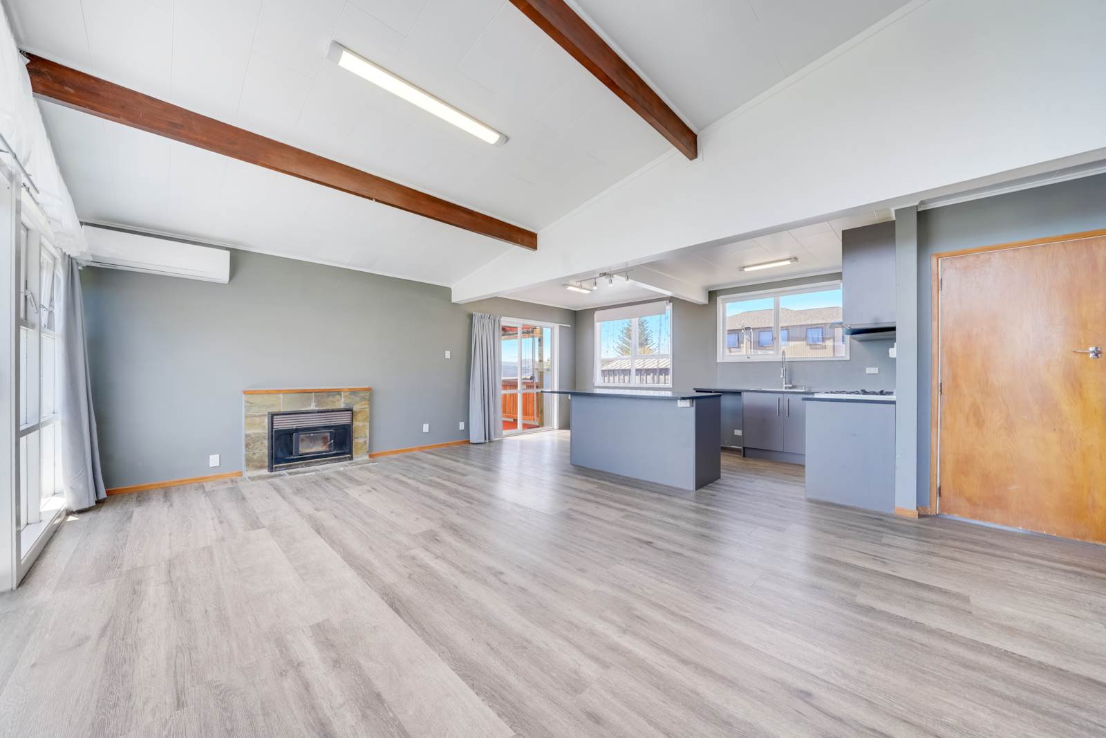 1 Duggan Avenue, Mangere, Manukau City, 3 phòng ngủ, 1 phòng tắm, House