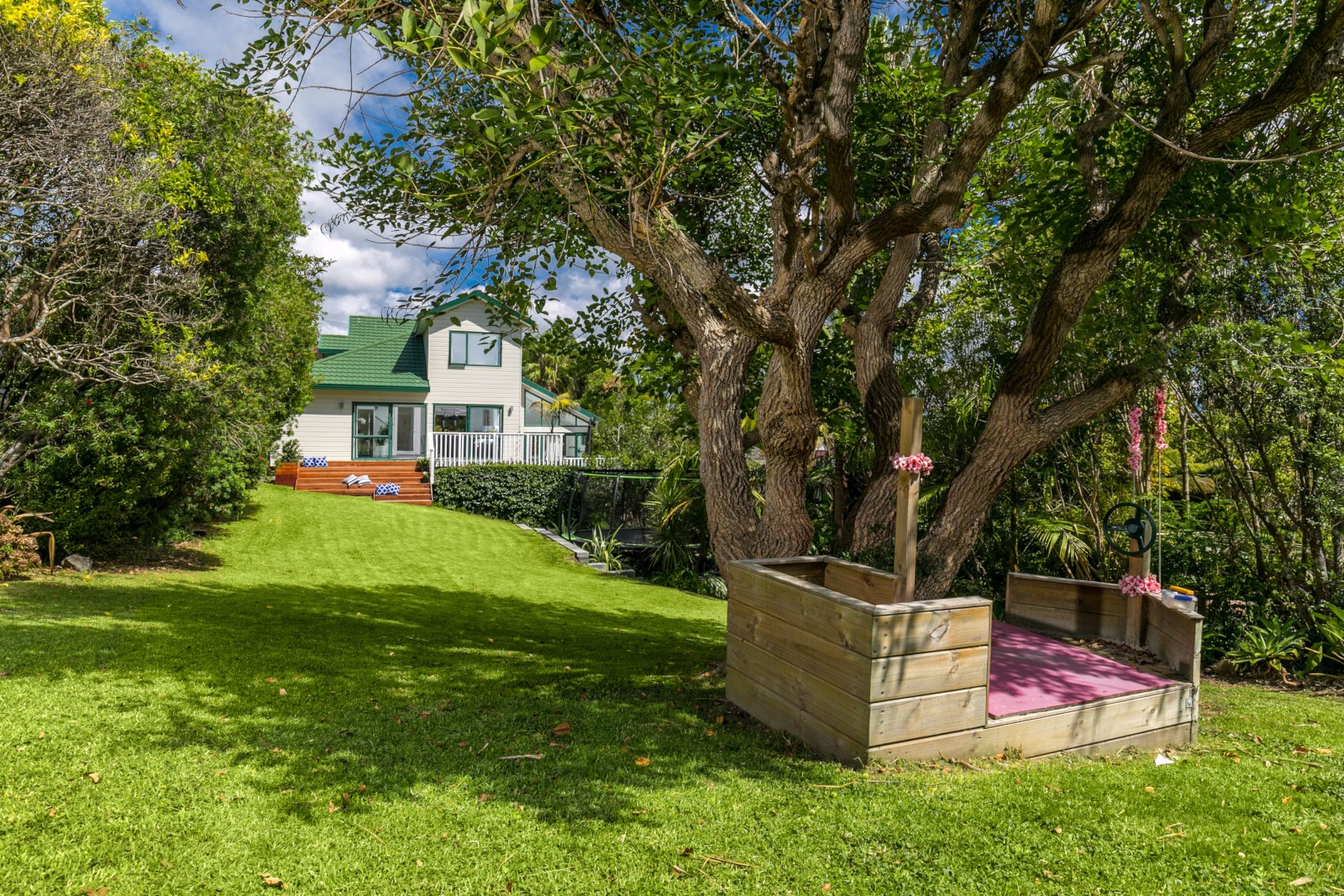 Residential  Single House Zone
