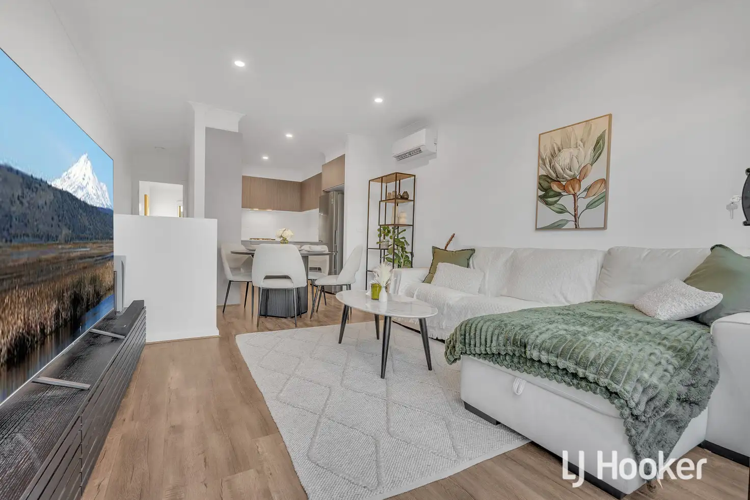 10 MYRTLE WALK, Cranbourne West, South East Melbourne, 0 Bedrooms, 0 Bathrooms, Townhouse