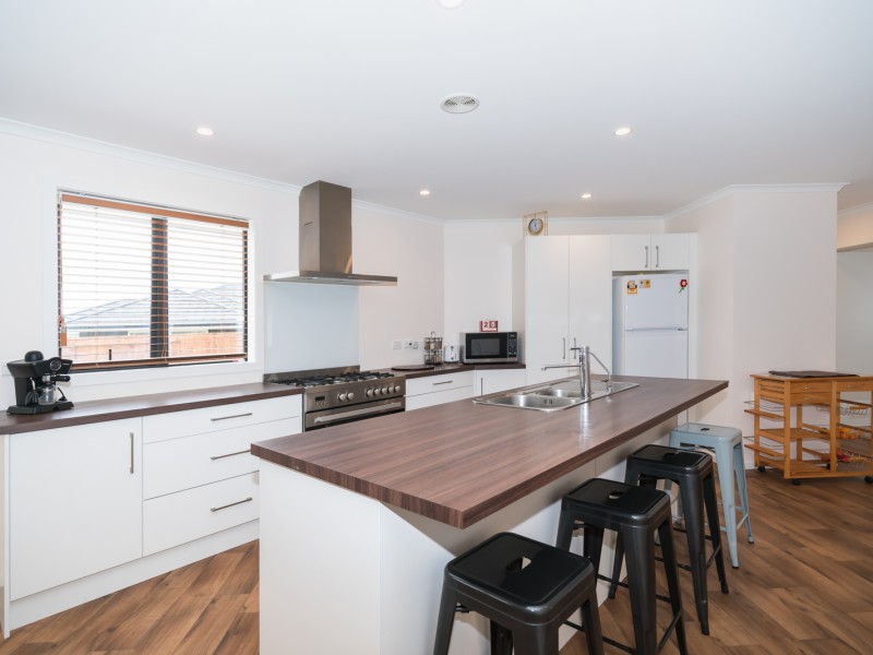 134 Johnstone Drive, Fitzherbert, Palmerston North City, 4 ਕਮਰੇ, 0 ਬਾਥਰੂਮ