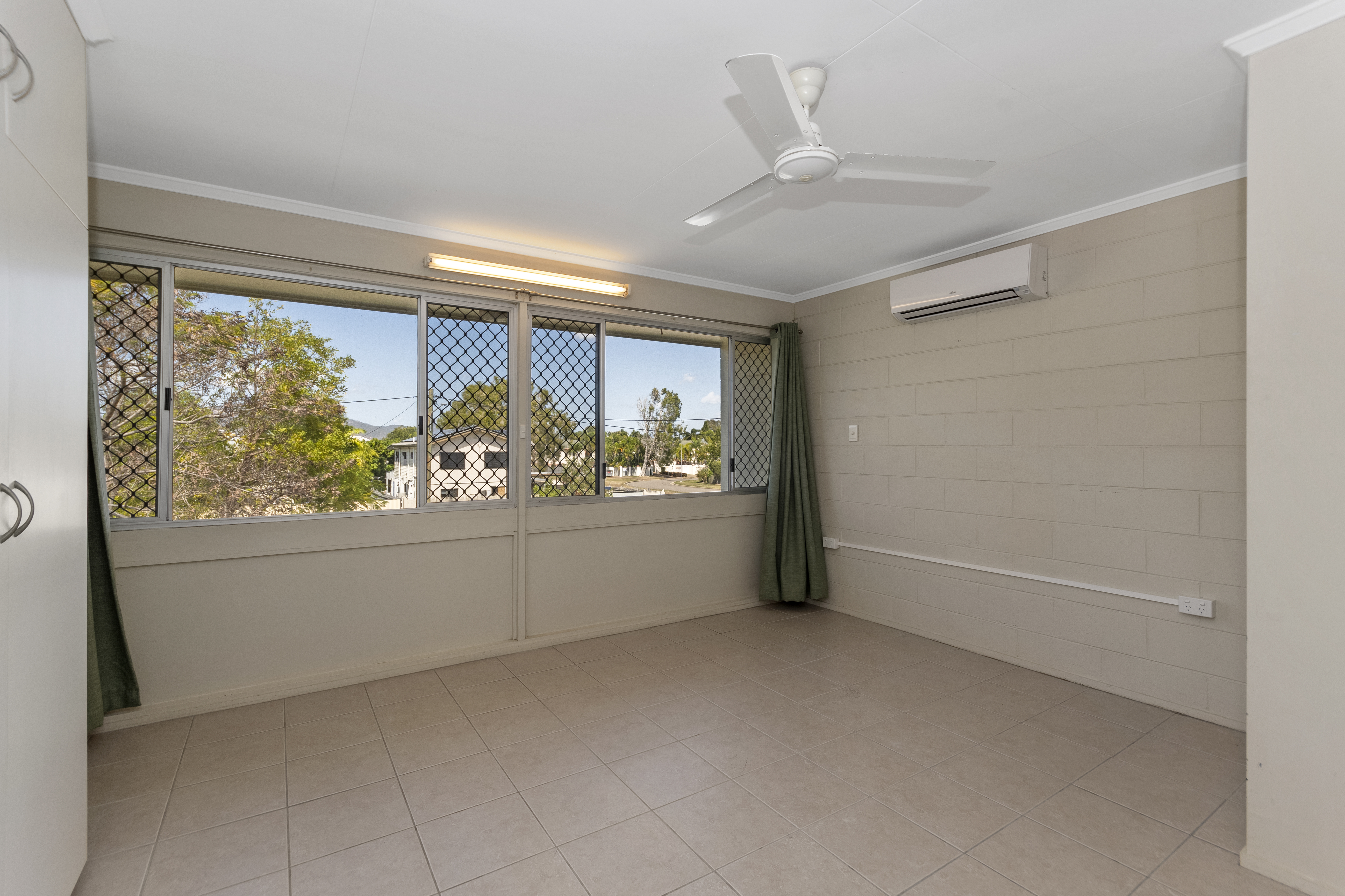 UNIT 1 165 FRANCIS ST, West End, Townsville, 0 Kuwarto, 0 Banyo, House