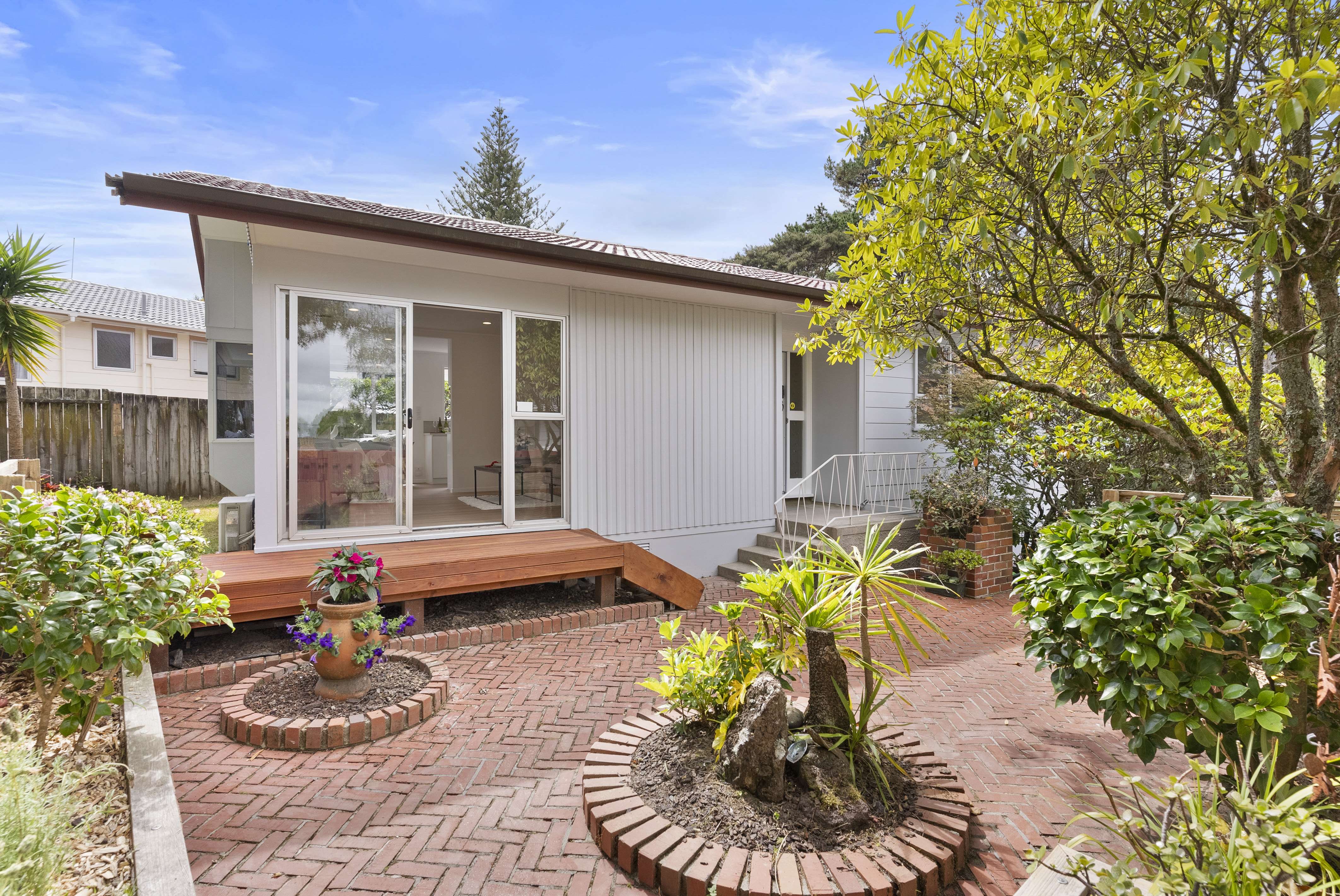 15 Cunliffe Place, Glenfield, North Shore City, 3 ห้องนอน, 1 ห้องน้ำ, House
