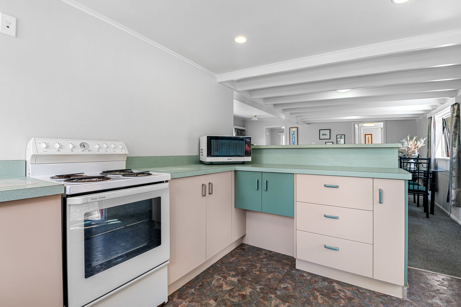 33 Okareka Loop Road, Lake Okareka, Rotorua, 2房, 1浴, House