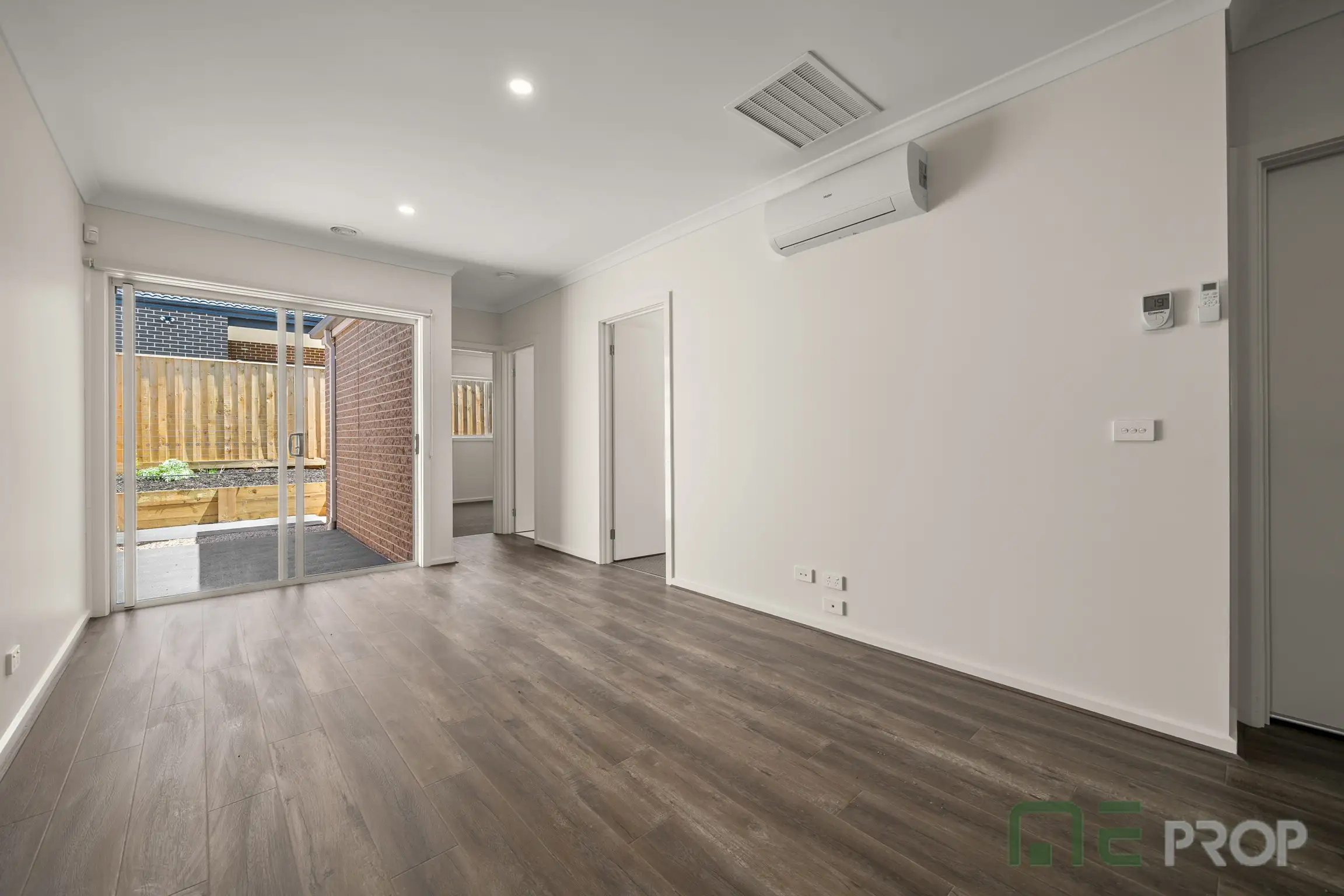 14 WOROPE ST, Wyndham Vale, South West Melbourne, 0房, 0浴, House