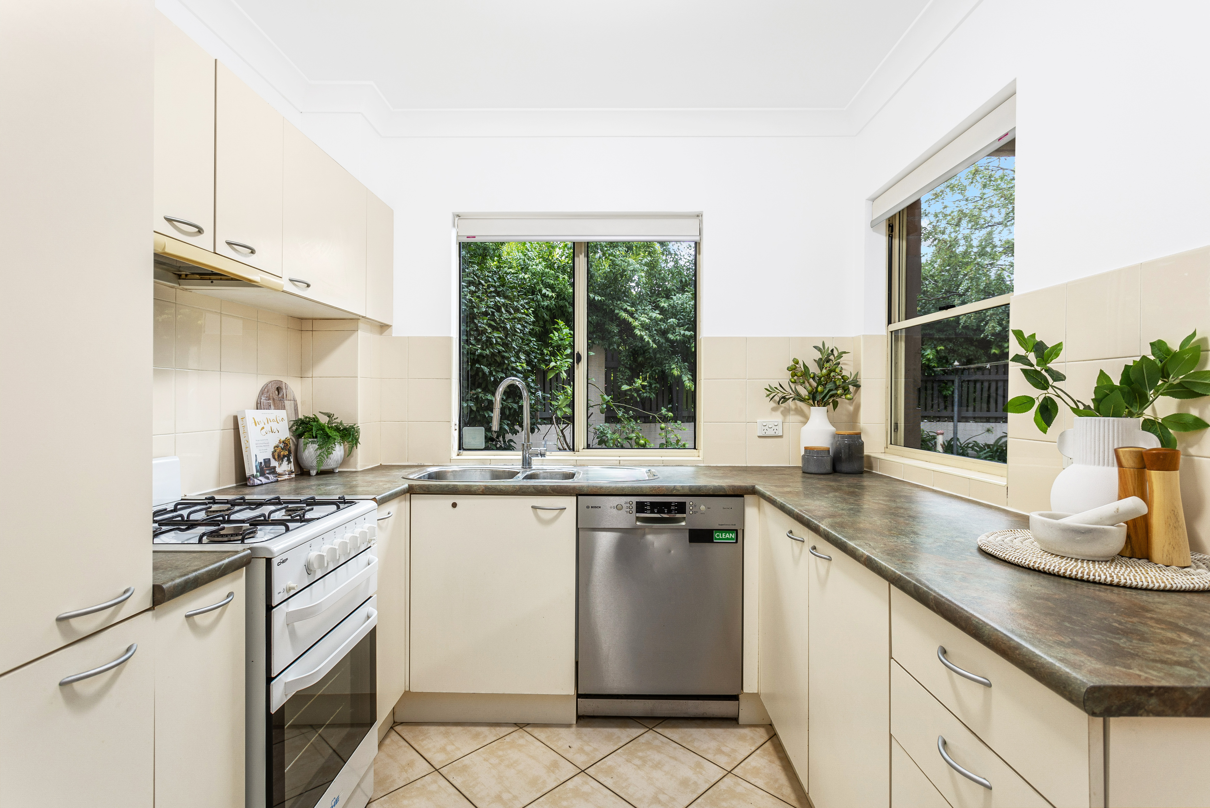 52-56 OXFORD ST, Epping, Upper North Shore, 0 Kuwarto, 0 Banyo, Unit