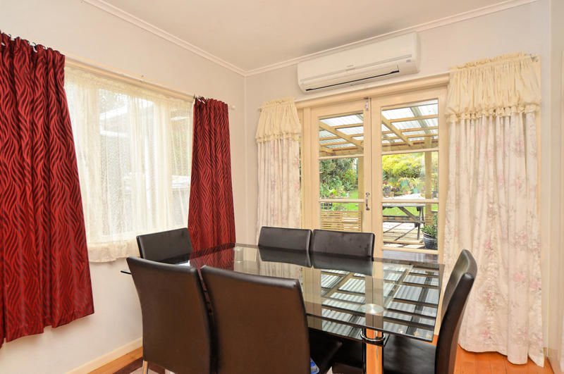 27 Moire Road, Massey, Waitakere City, 4 ਕਮਰੇ, 2 ਬਾਥਰੂਮ
