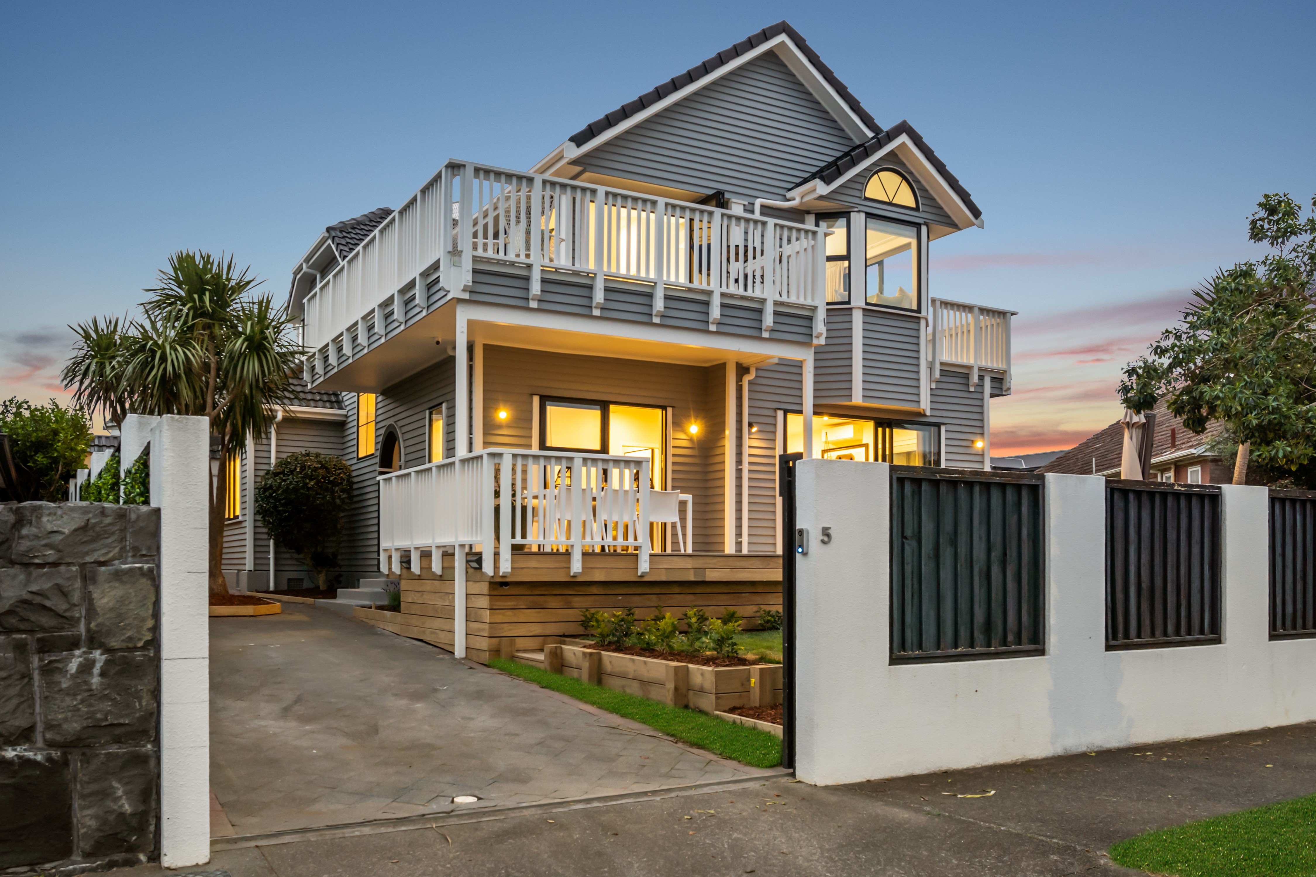 Residential  Mixed Housing Urban Zone