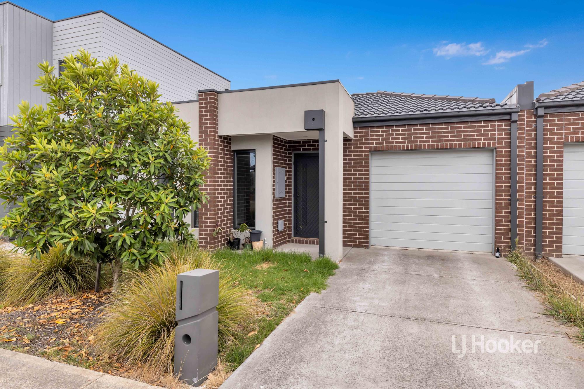 15 STRINGYLEAF ST, Botanic Ridge, South East Melbourne, 0房, 0浴, House