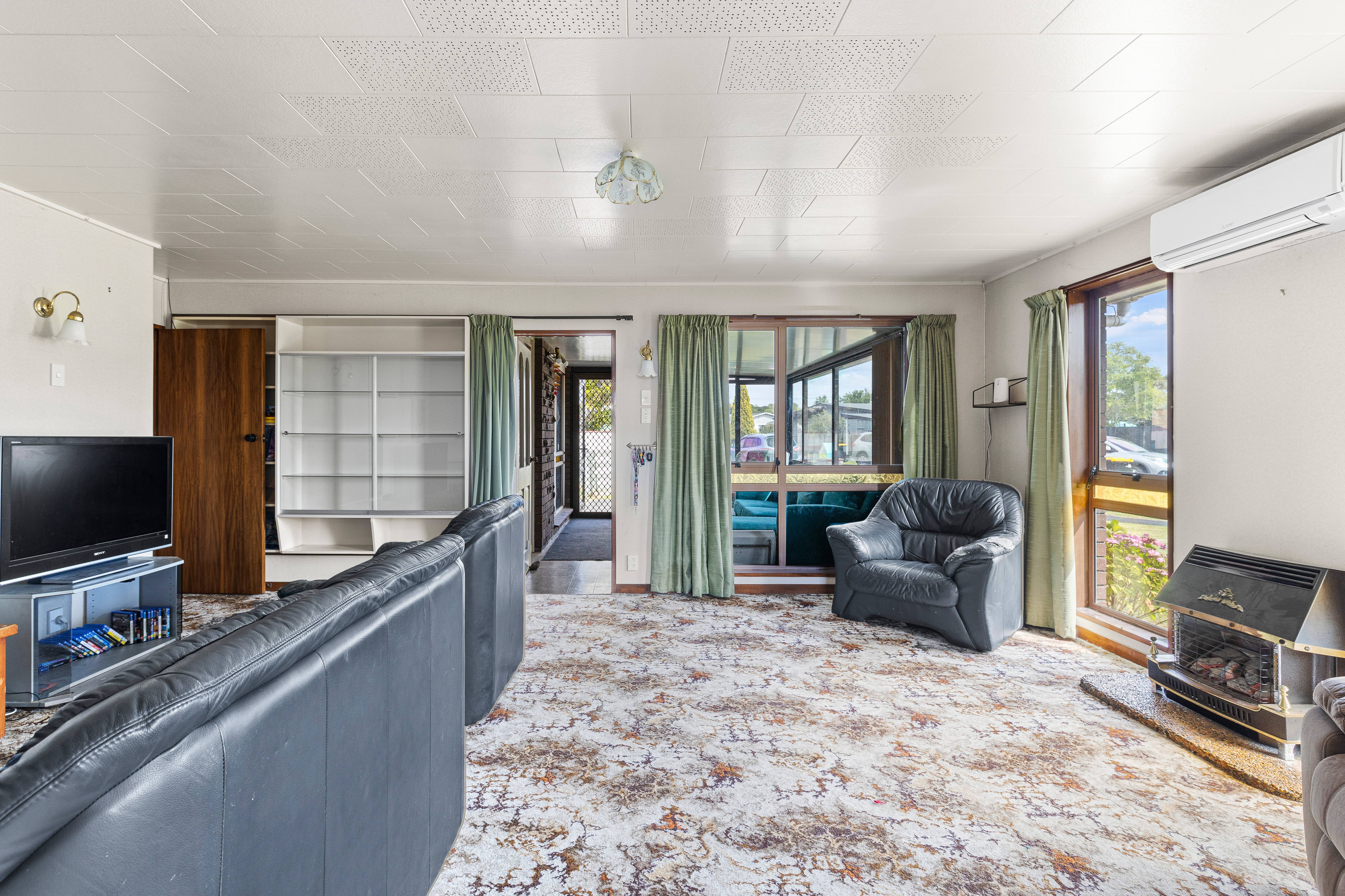 2 Ashdown Crescent, Feilding, Manawatu, 3 कमरे, 1 बाथरूम, House