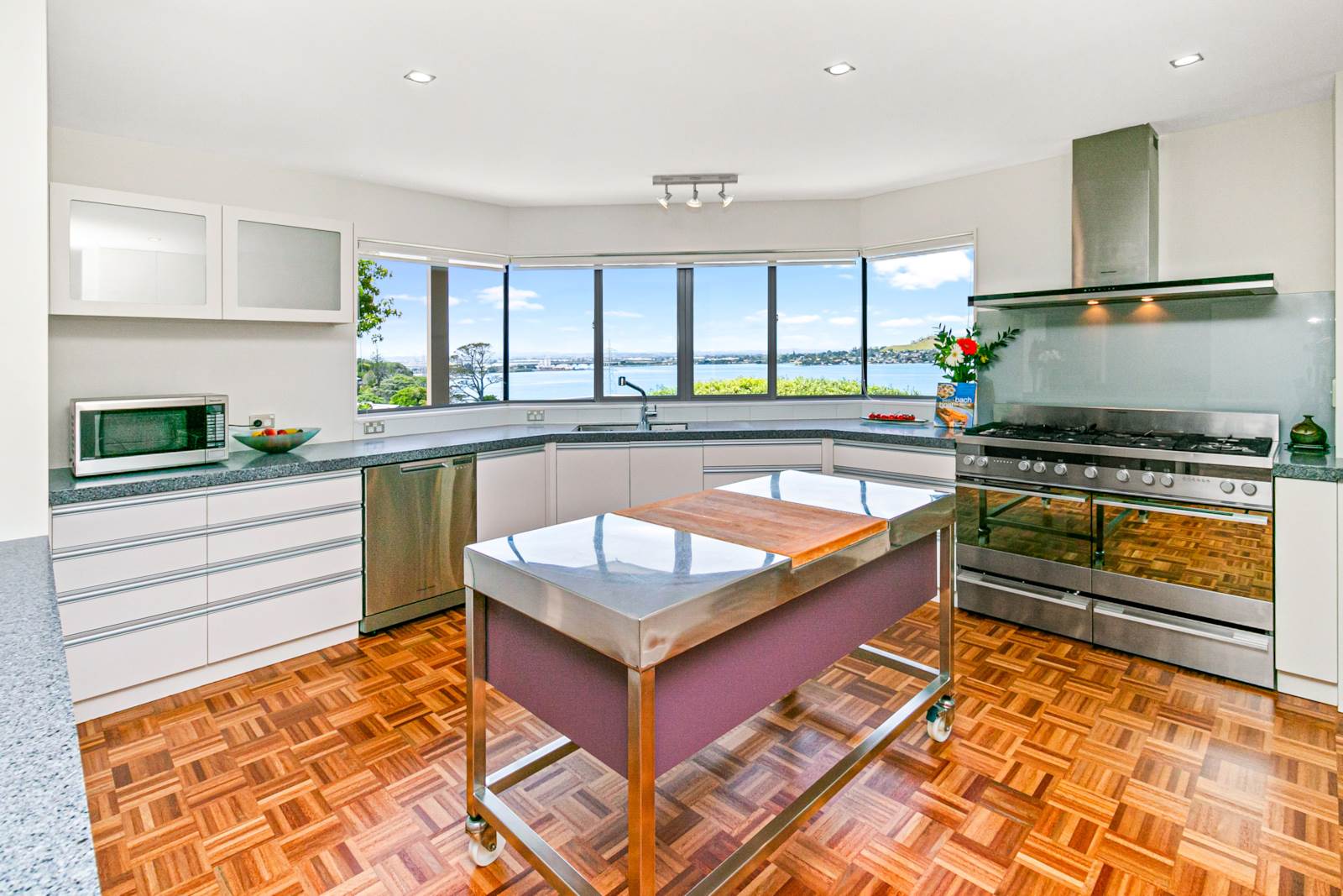 69 Frederick Street, Hillsborough, Auckland City, 3 habitaciones, 3 baños, House