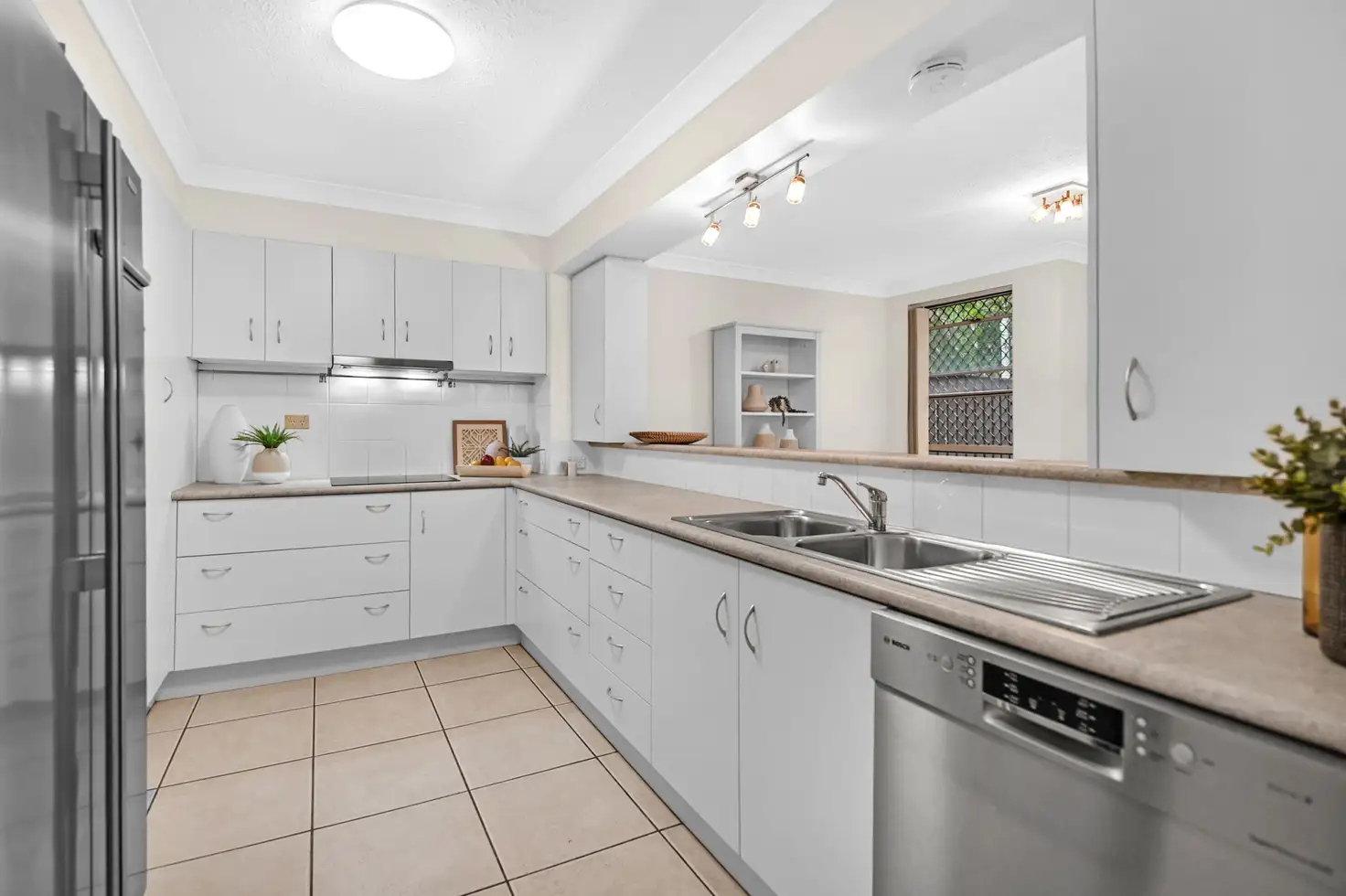 SURFERS GREENS UNIT 35 3 BRONBERG CT, Southport, Gold Coast, 0 રૂમ, 0 બાથરૂમ, Townhouse