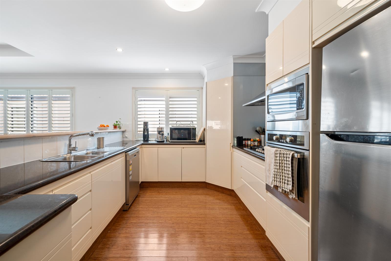 IL PEMO 22 LENNIE AV, Main Beach, Gold Coast, 0 રૂમ, 0 બાથરૂમ, House