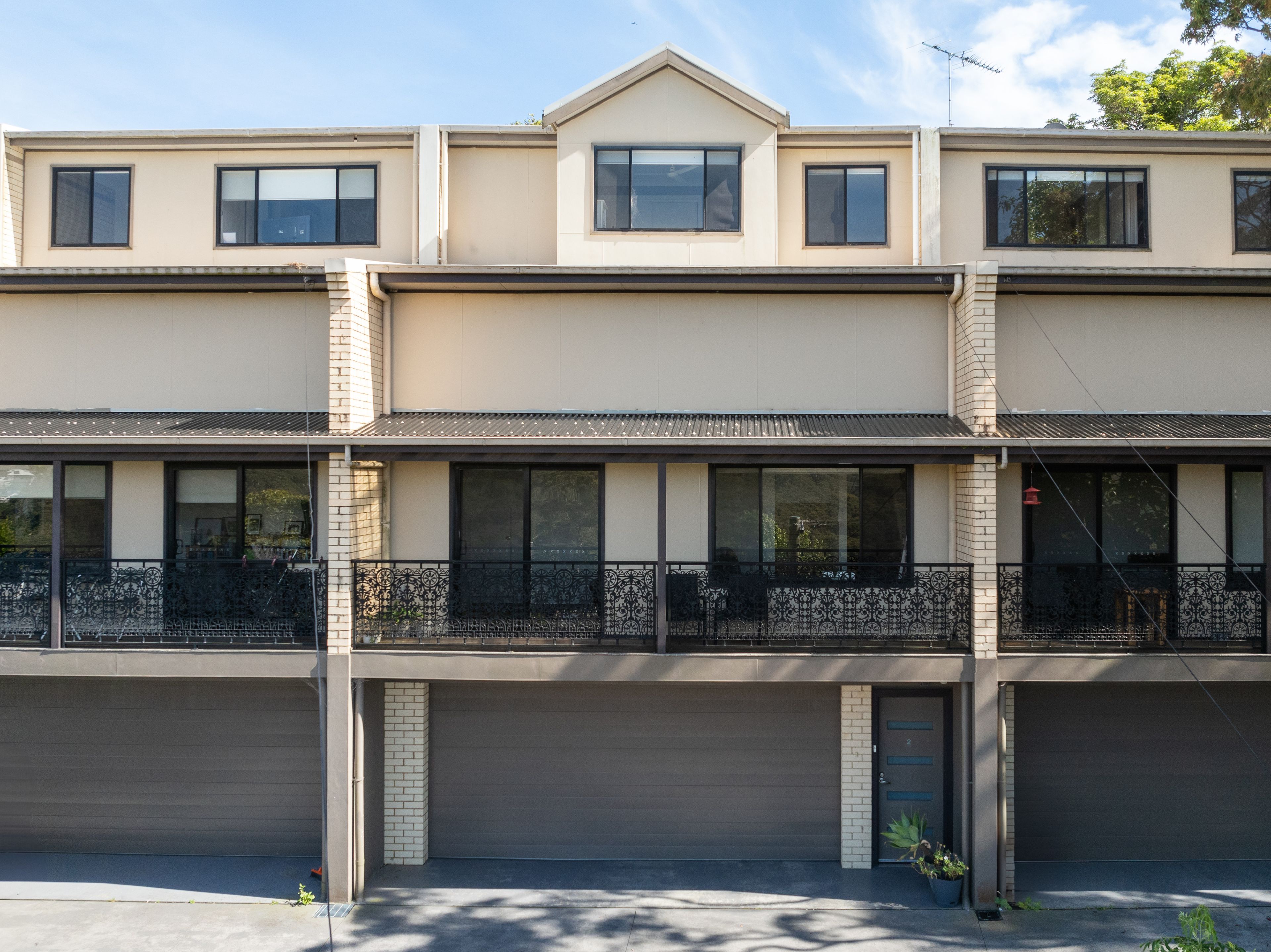 UNIT 2 96 PARKES ST, Helensburgh, Wollongong - Greater Region, 0 રૂમ, 0 બાથરૂમ, Townhouse