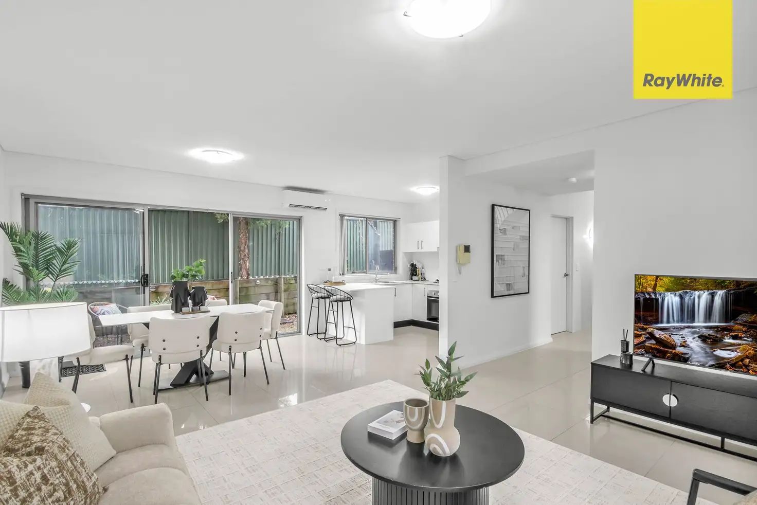 UNIT 5 320-322 CHISHOLM RD, Auburn, Parramatta (Northwest suburbs), 0 ห้องนอน, 0 ห้องน้ำ, Townhouse