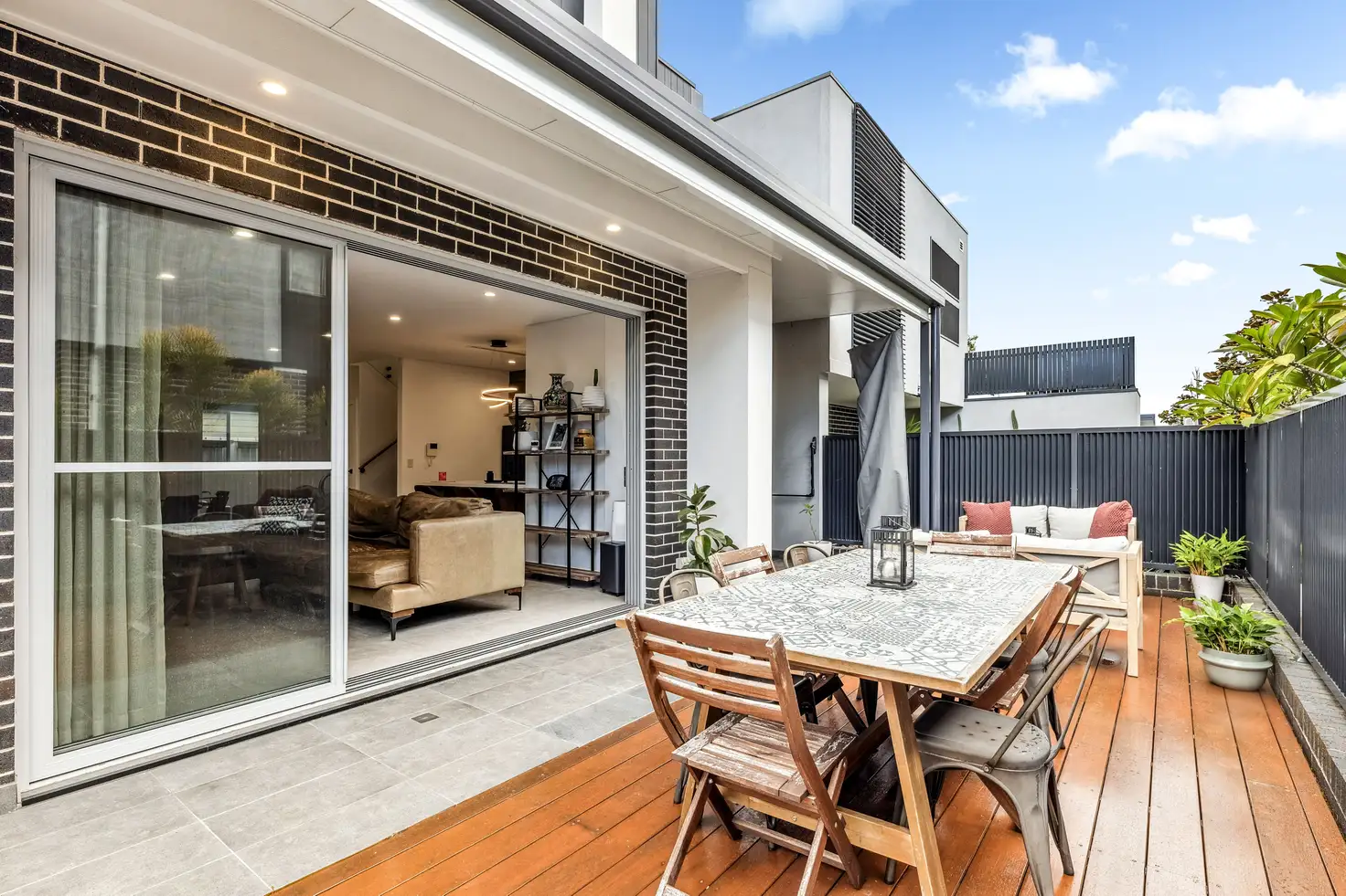 UNIT 16 289 PORT HACKING RD, Miranda, Sutherland Shire, 0房, 0浴, Townhouse