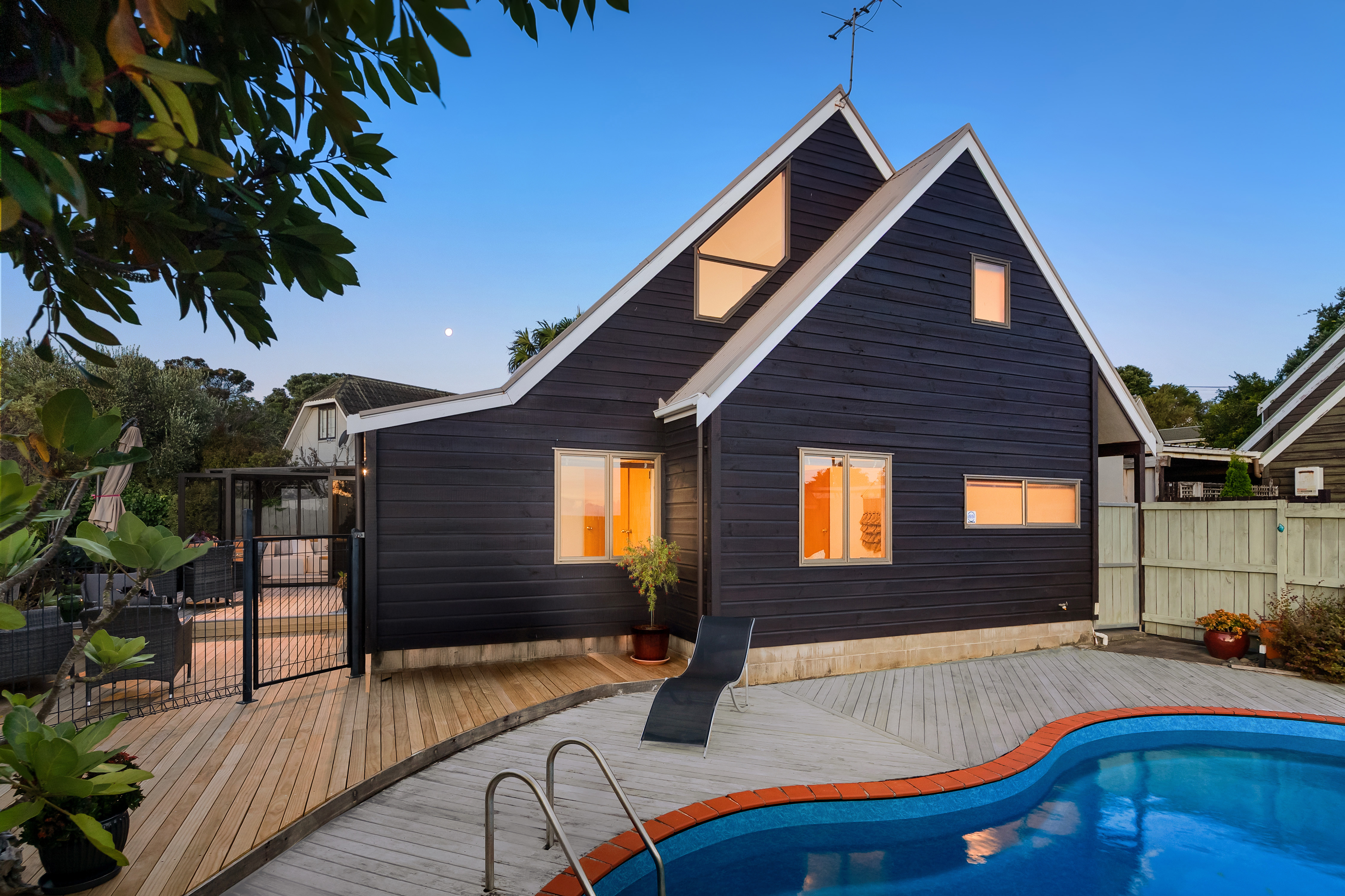 1/18a Sunnynook Road, Sunnynook, North Shore City, 3 ห้องนอน, 2 ห้องน้ำ, House