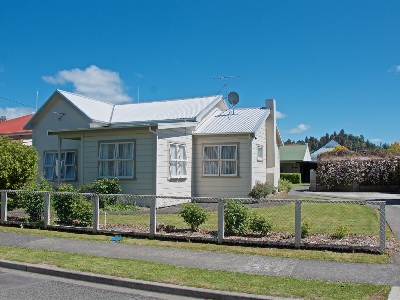 15 Weka Street, Taihape and Surrounds, Rangitikei, 4 રૂમ, 0 બાથરૂમ