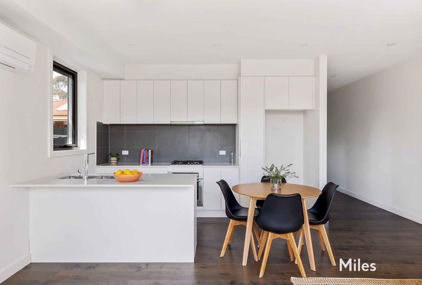 UNIT 4 16 ALTONA ST, Heidelberg Heights, North Melbourne, 0 phòng ngủ, 0 phòng tắm, Townhouse