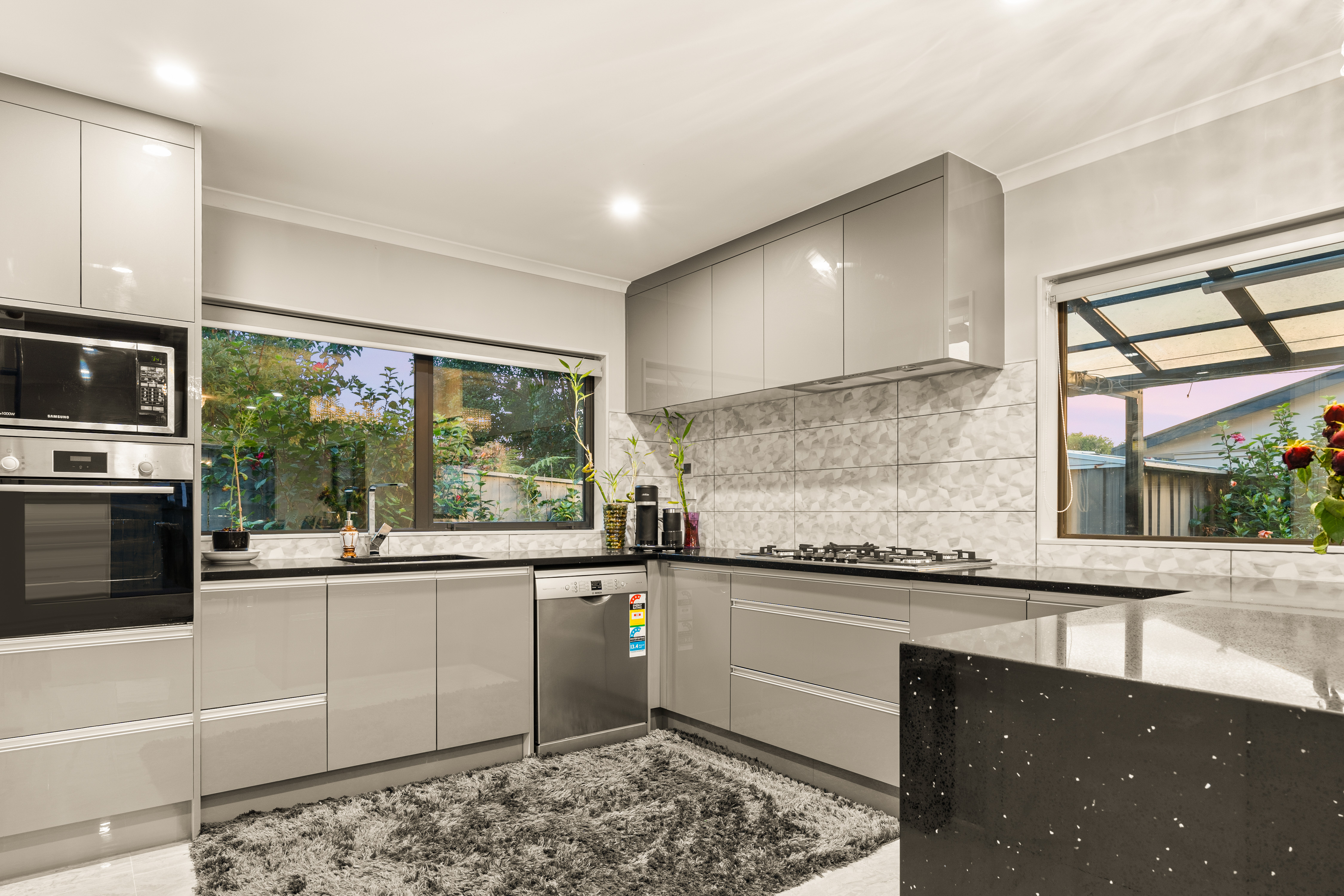 6a Swaffield Road, Papatoetoe, Manukau City, 5房, 3浴, House