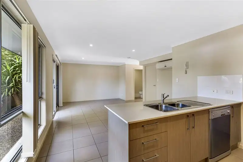 UNIT 4 136 CENTRAL ST, Labrador, Gold Coast, 0 Bedrooms, 0 Bathrooms, House