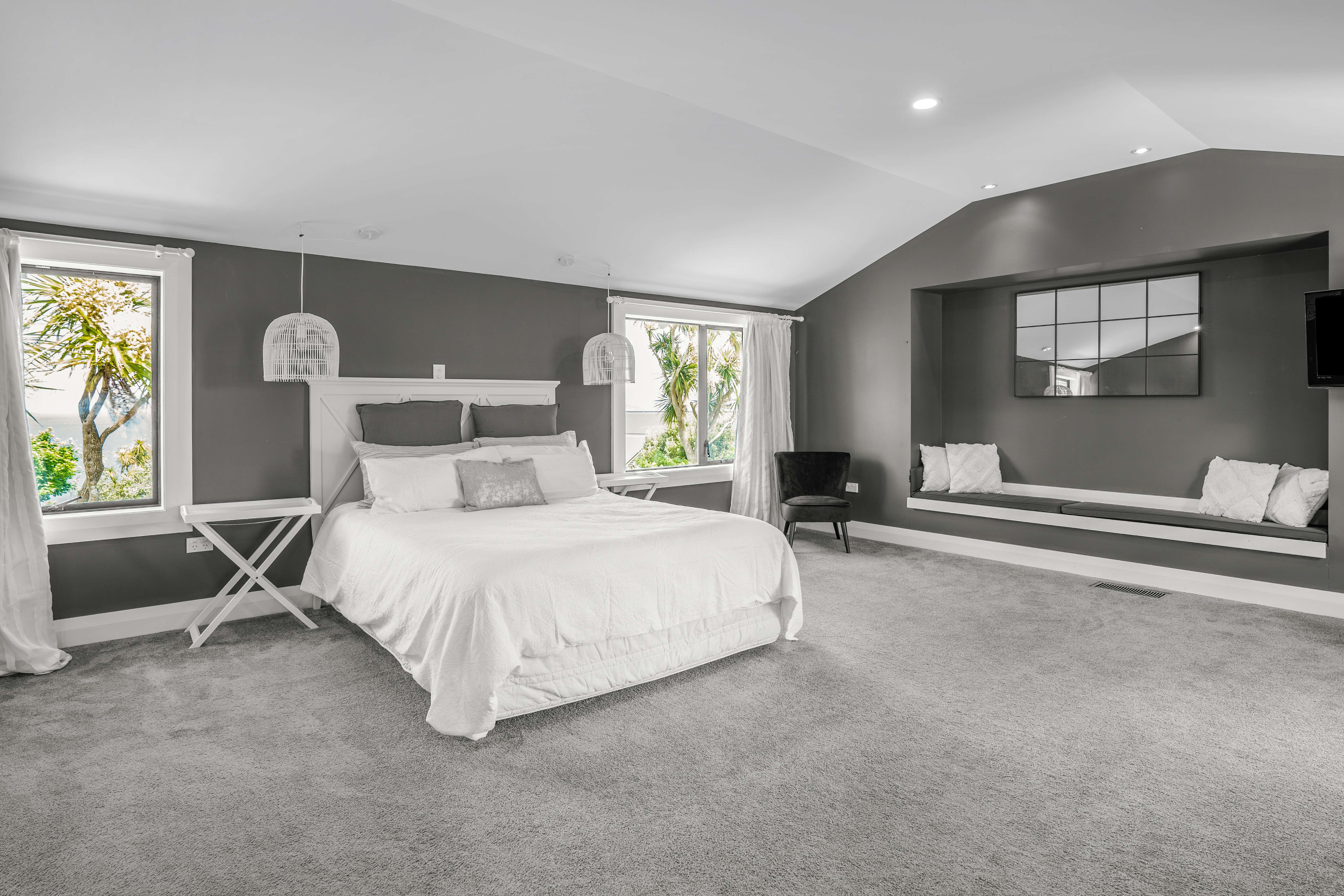 33 Waitohu Road, York Bay, Lower Hutt, 5 Kuwarto, 3 Banyo, Home & Income