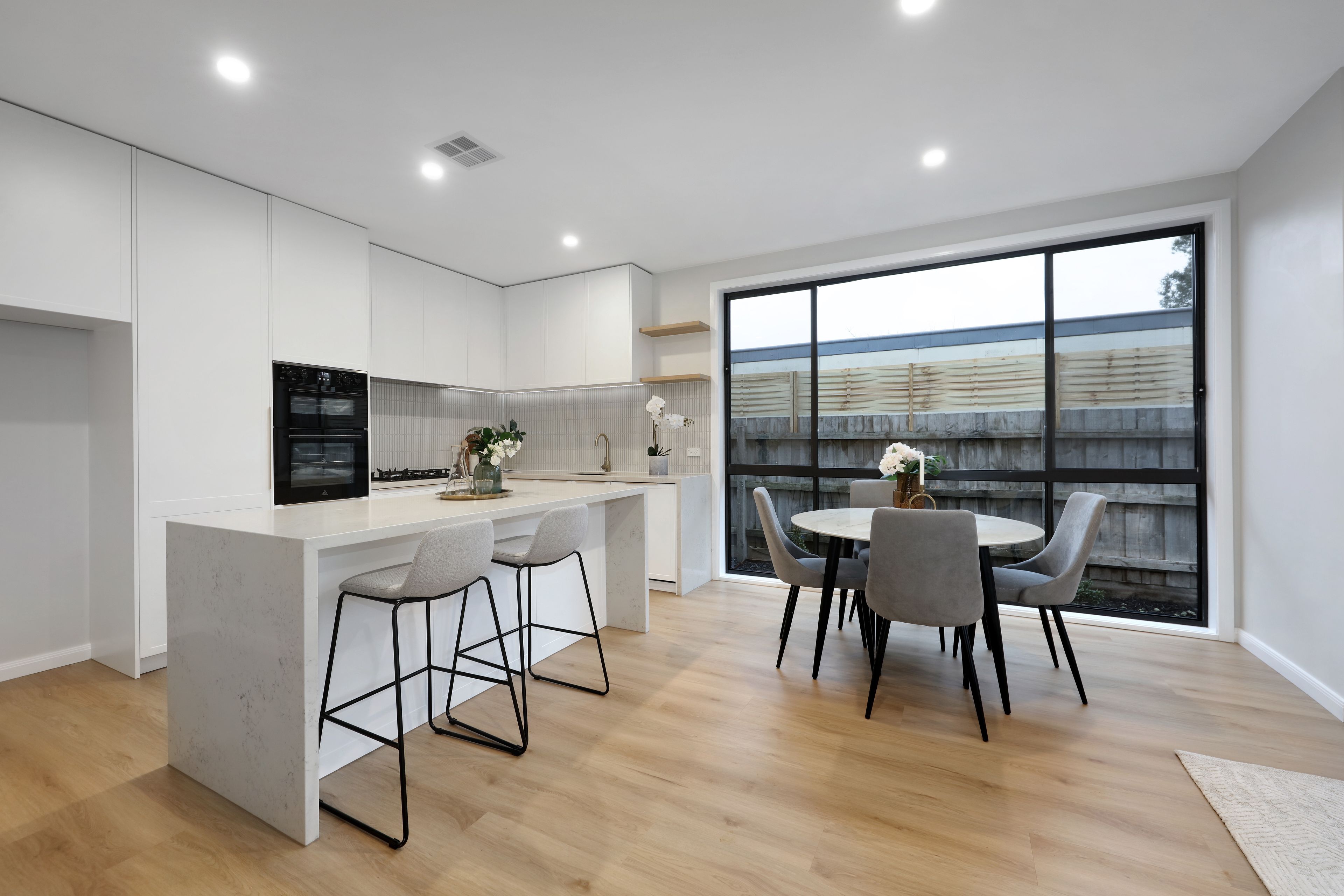 14 SUMERSETT AV, Oakleigh South, Bayside, 0 ਕਮਰੇ, 0 ਬਾਥਰੂਮ, Townhouse