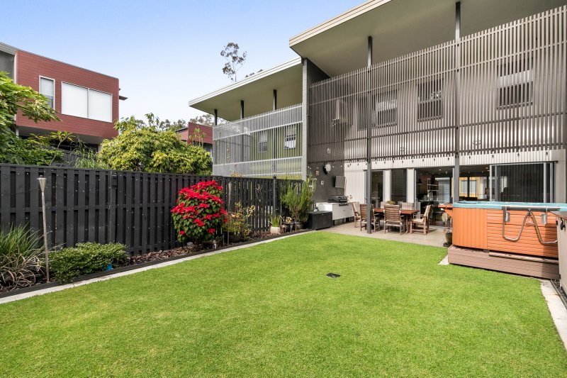 HABITAT ON KERSLEY UNIT 102 35 KERSLEY RD, Kenmore, Brisbane Western Region, 0 phòng ngủ, 0 phòng tắm, Townhouse