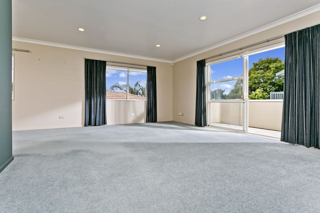 2/22 Grenadine Place, Unsworth Heights, North Shore City, 3 રૂમ, 0 બાથરૂમ