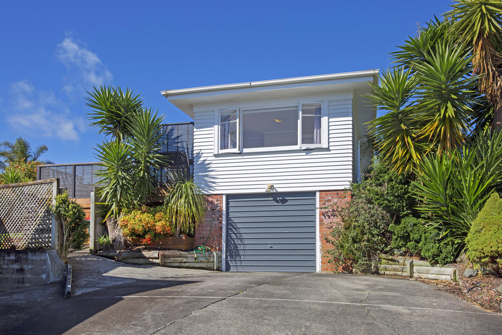 1/69 Andrew Road, Howick, Manukau City, 2 Bedrooms, 1 Bathrooms