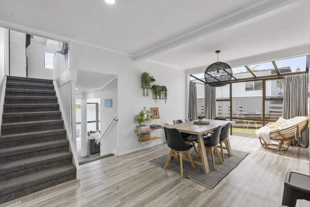 1/14 Arkles Strand, Arkles Bay, Rodney, 4 침실, 1 욕실, House