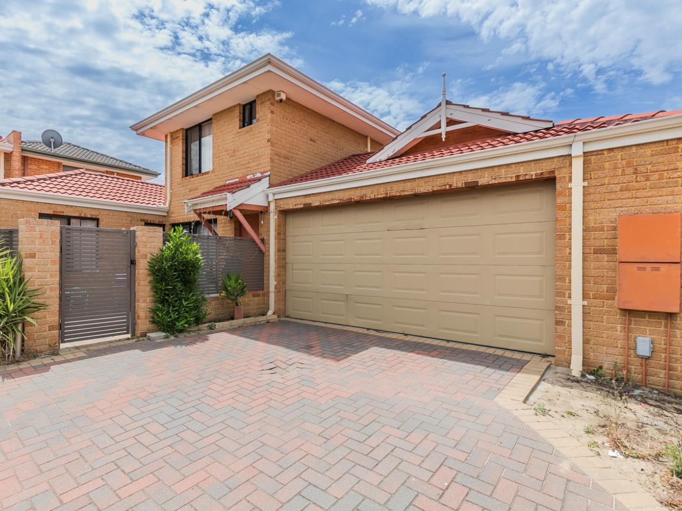 UNIT 5 35 HENRY ST, East Cannington, South East Perth, 0 कमरे, 0 बाथरूम, Townhouse