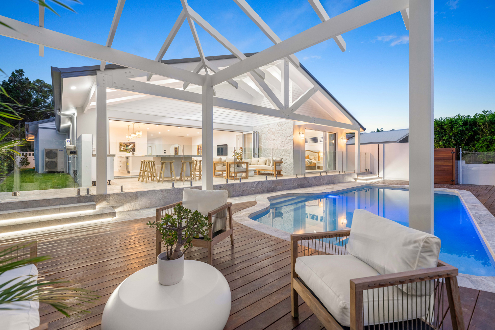 14 GIBRALTAR DR, Surfers Paradise, Gold Coast, 0 Kuwarto, 0 Banyo, House