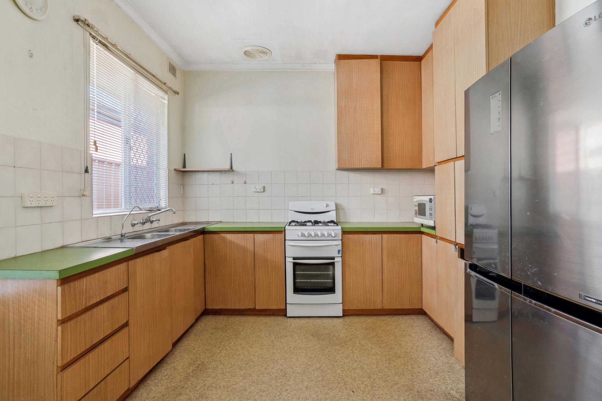 17 PICCADILLY CR, Campbelltown, Eastern Adelaide, 0 Schlafzimmer, 0 Badezimmer, House