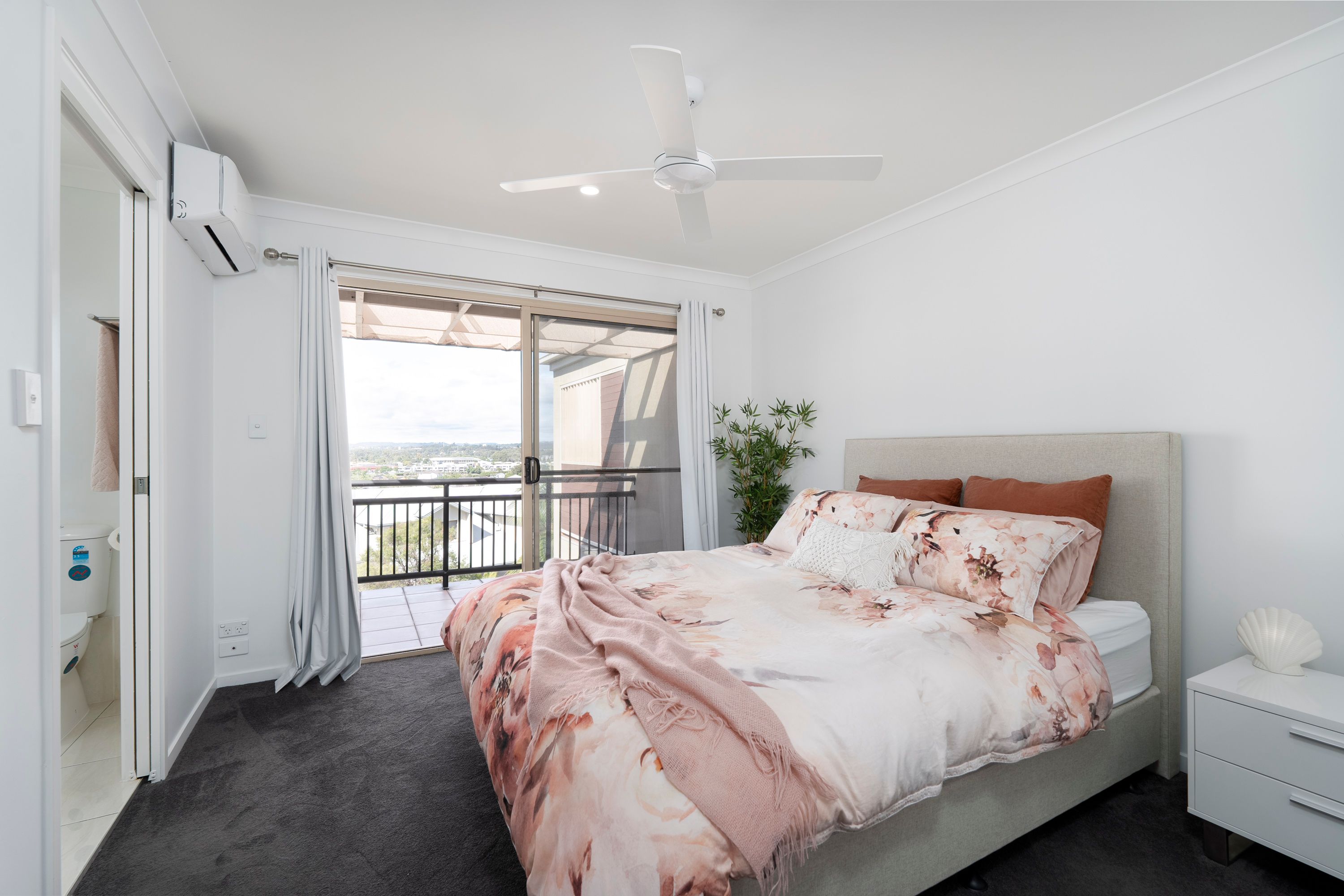 UNIT 2 11 WINTON TCE, Varsity Lakes, Gold Coast, 0 ห้องนอน, 0 ห้องน้ำ, Townhouse