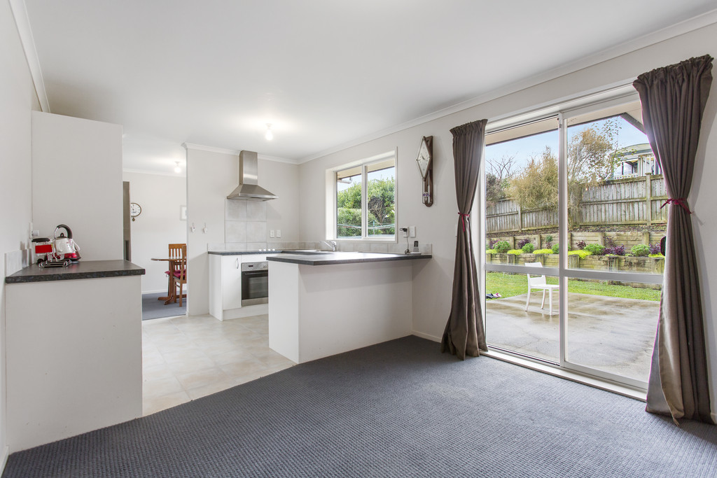 8 Johnson Street, Tuakau, Franklin, 4 ਕਮਰੇ, 2 ਬਾਥਰੂਮ