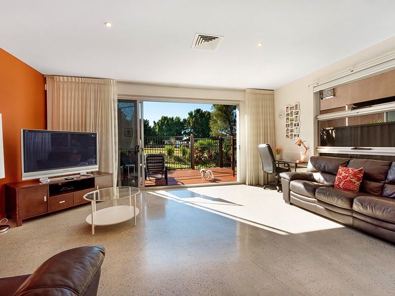 UNIT 2 11 CEZAIRE AV, Varsity Lakes, Gold Coast, 0 Schlafzimmer, 0 Badezimmer, Townhouse