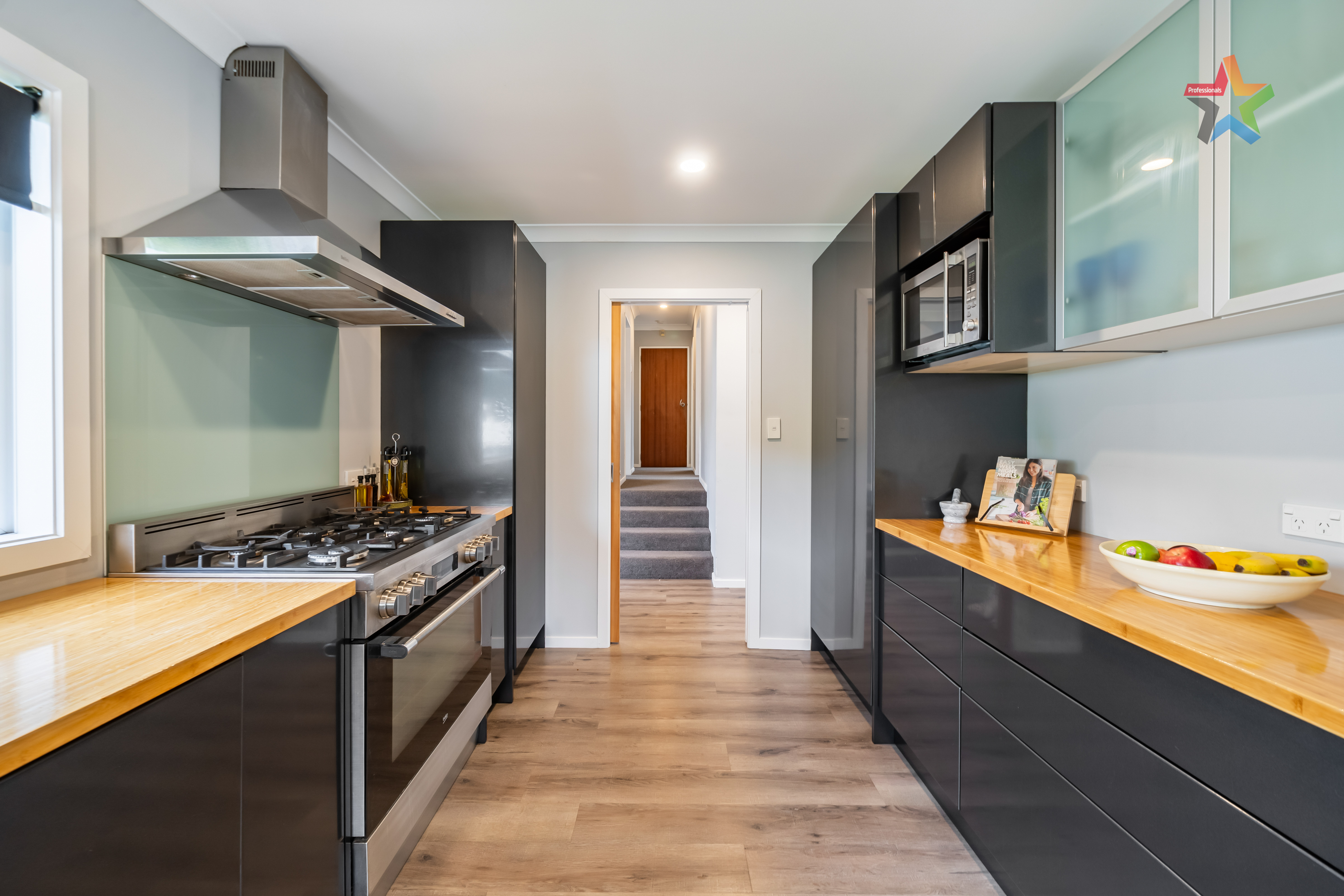 12 Waipuna Grove, Stokes Valley, Lower Hutt City, 4房, 1浴, House